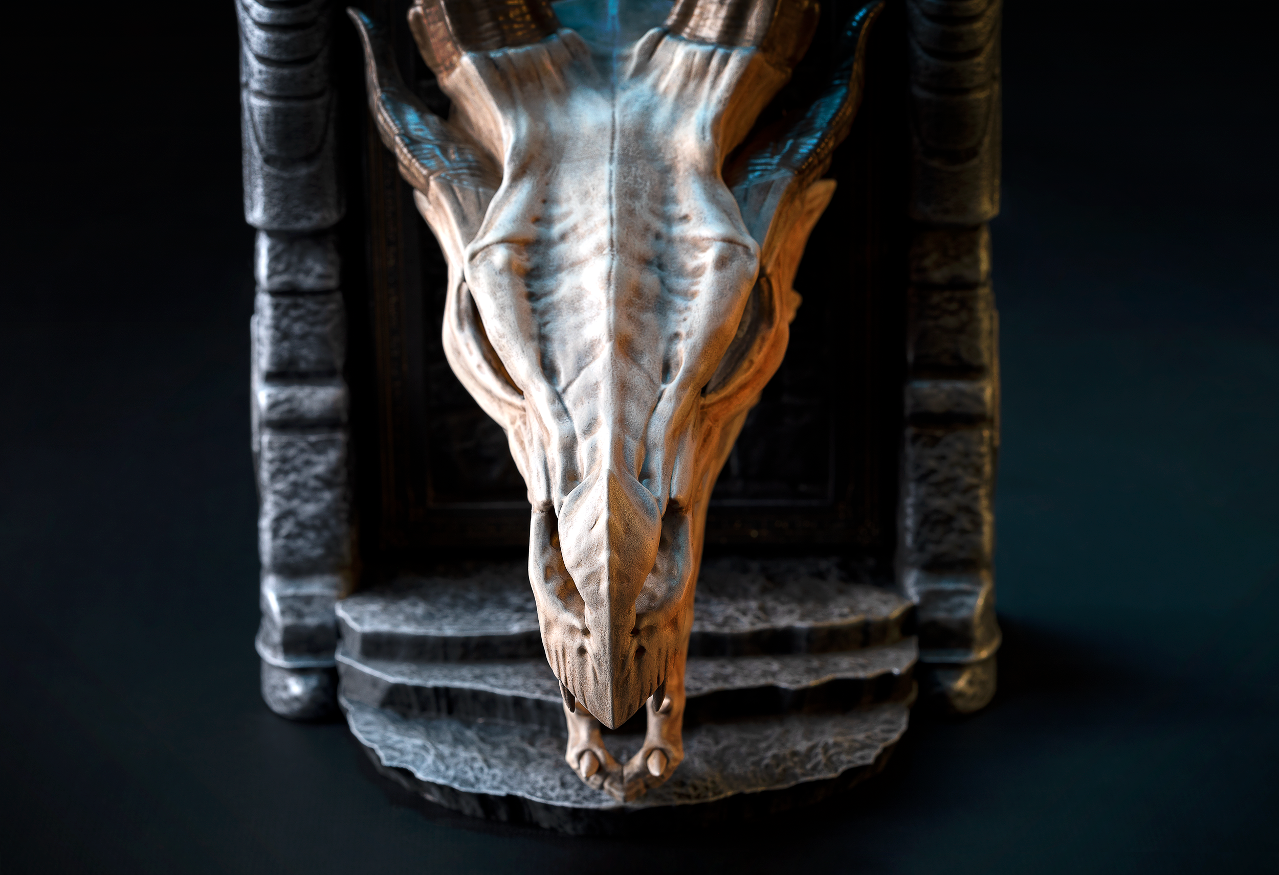 SKYRIM_BOOKEND_DRAGON_SKULL_PHOTO_11.png
