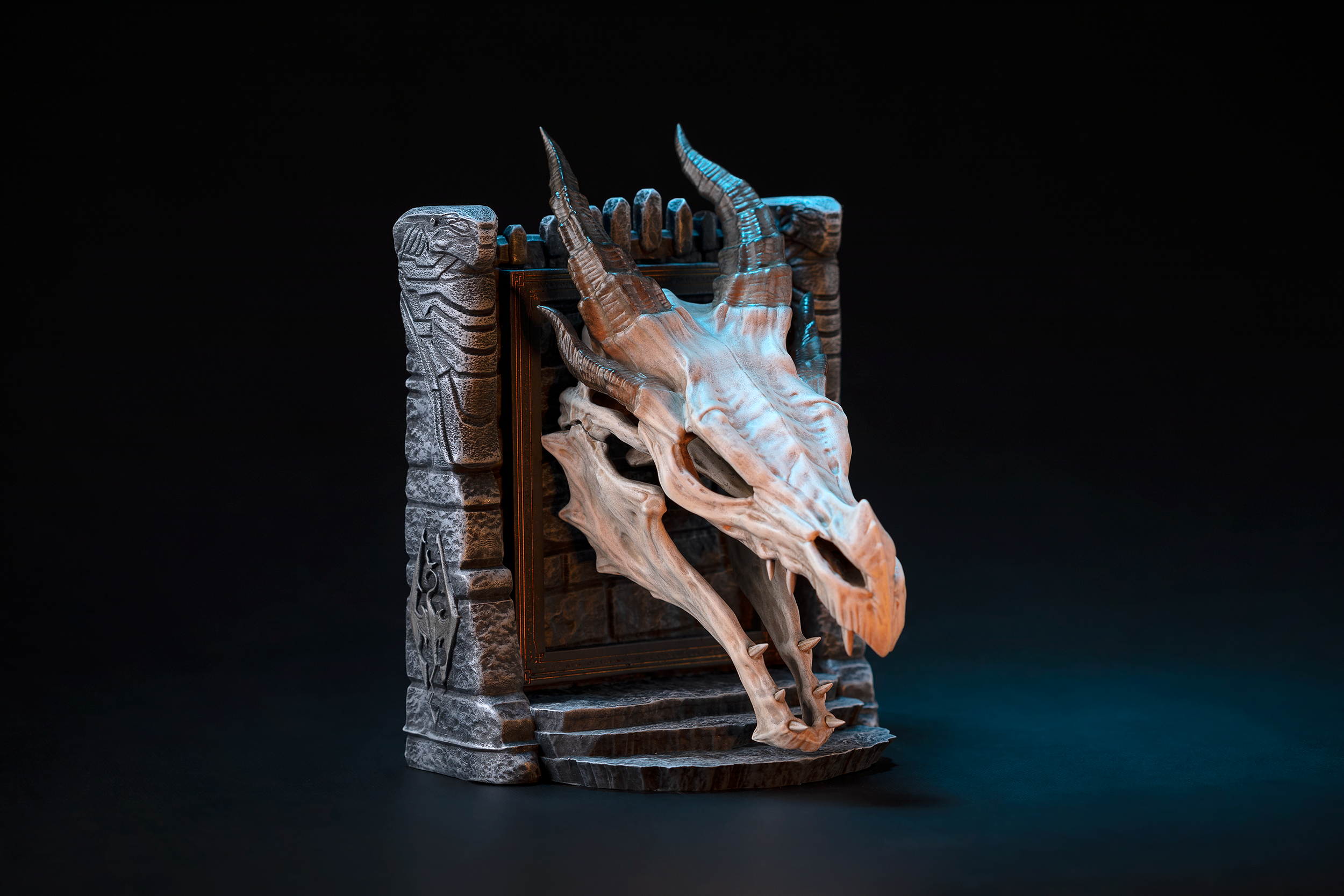 SKYRIM_BOOKEND_DRAGON_SKULL_PHOTO_08.png