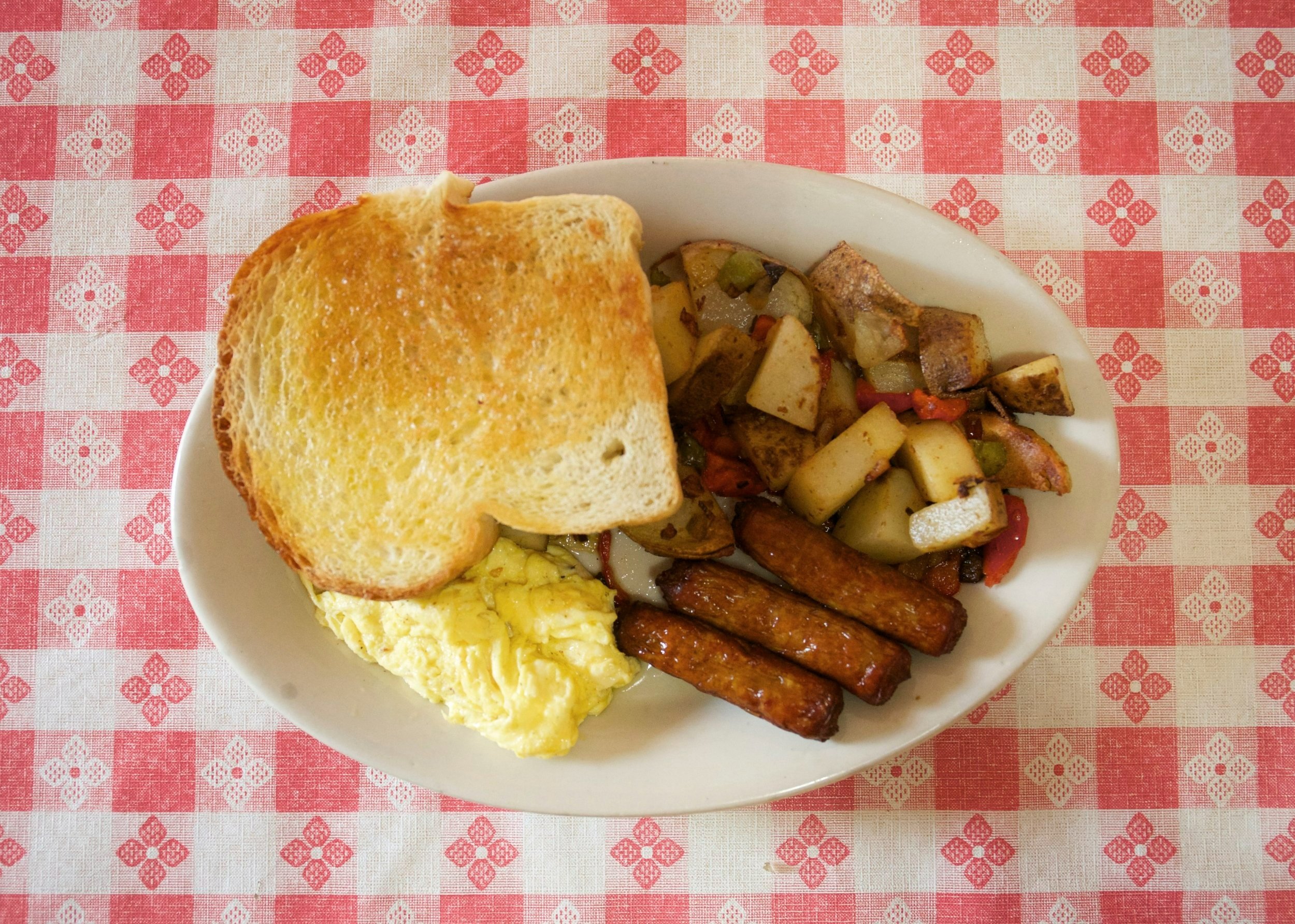 Picture+-+Cookhouse+-+2+-+Top+View+of+Eggs%2C+Potatoes%2C+Sausage+and+Toast+%28ID+63%29.jpg