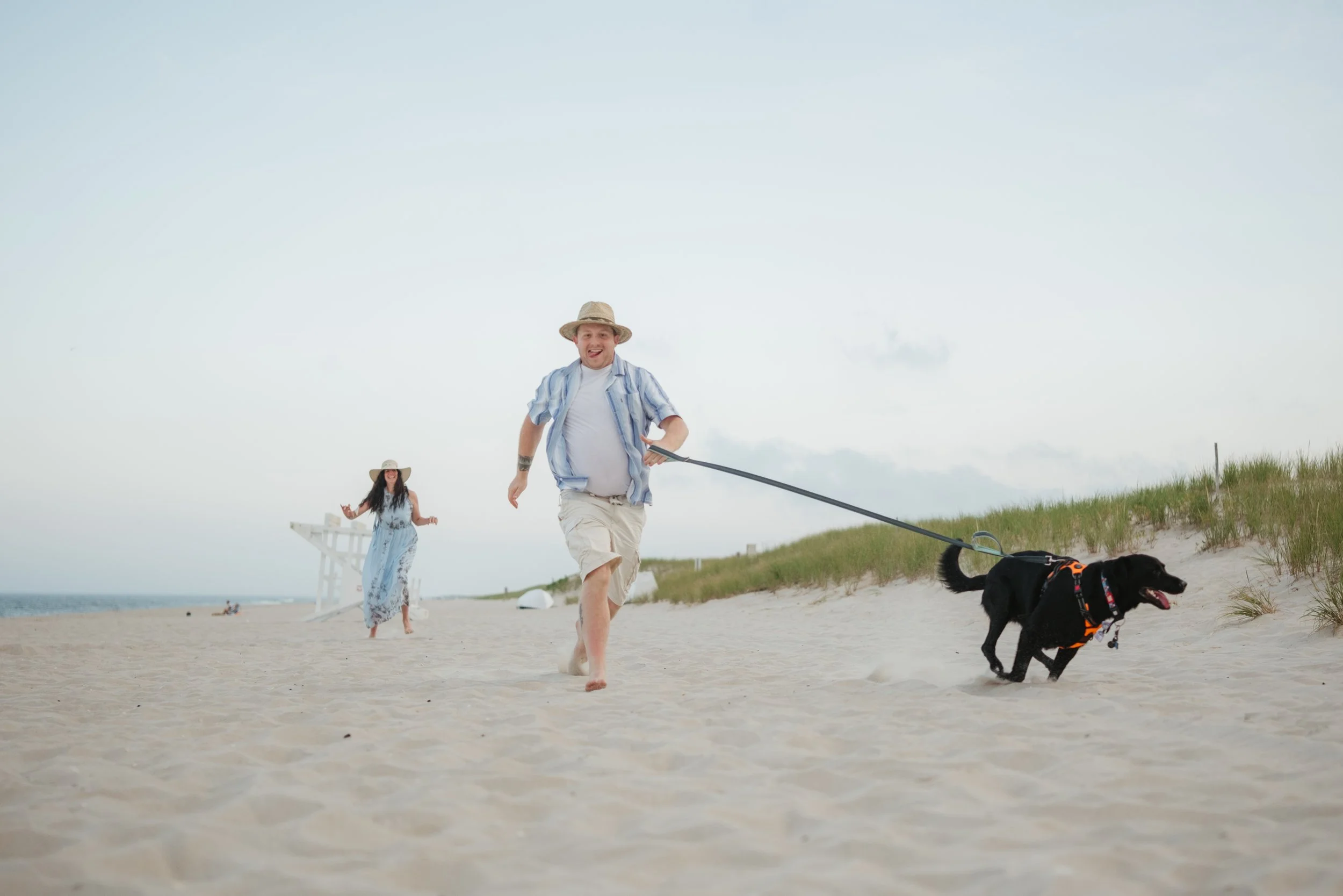 MARKASHLEY_BEACH_ENGAGEMENT-24.jpg