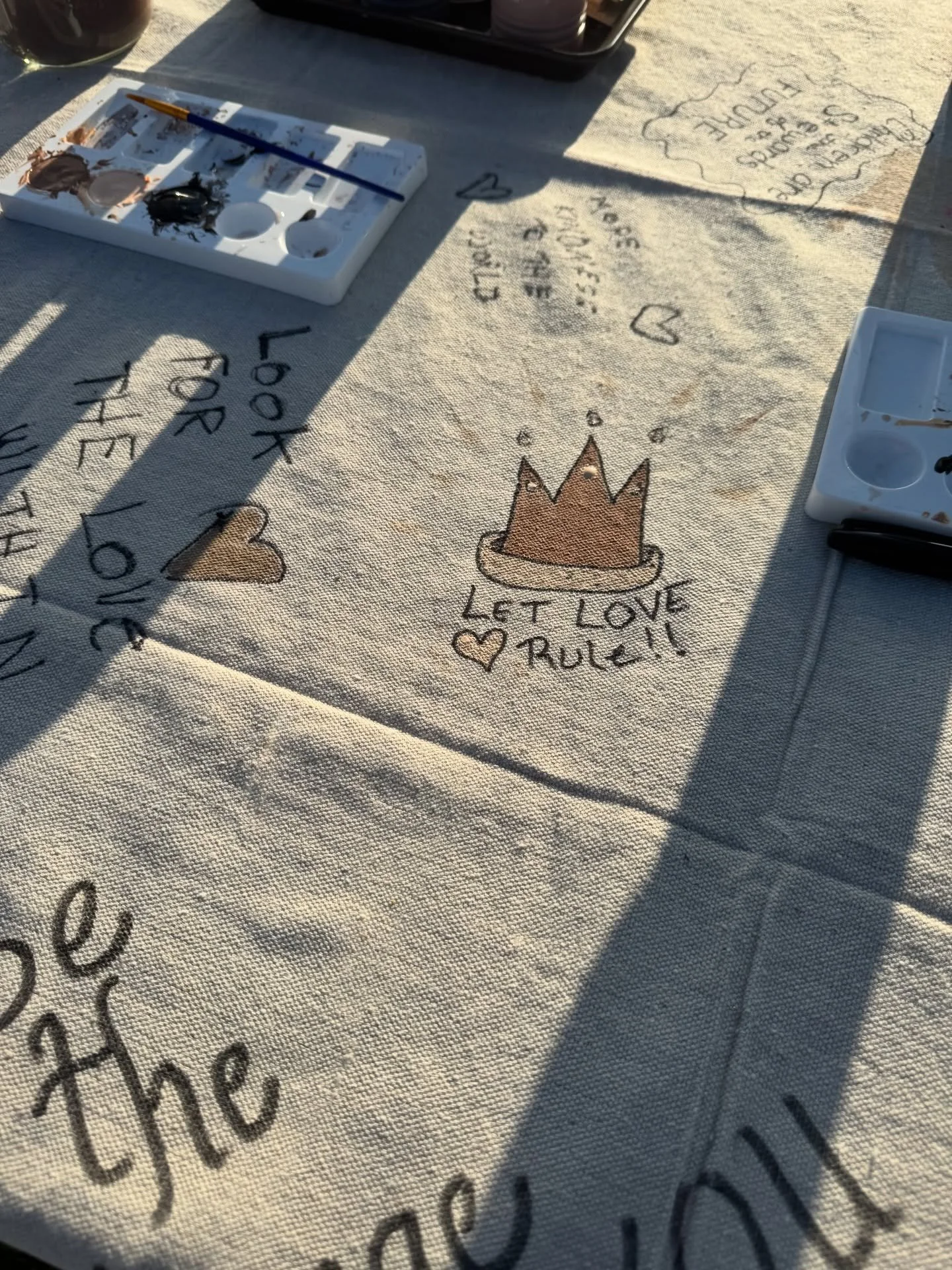 We are always amazed at people&rsquo;s innate creativity! ❤️🌸❤️ Just look at all the beautiful messages people drew and painted in our Dear World, Dear Loved One project collab with artist @devorah_creates at the@sdmademarket!!! These canvases will 