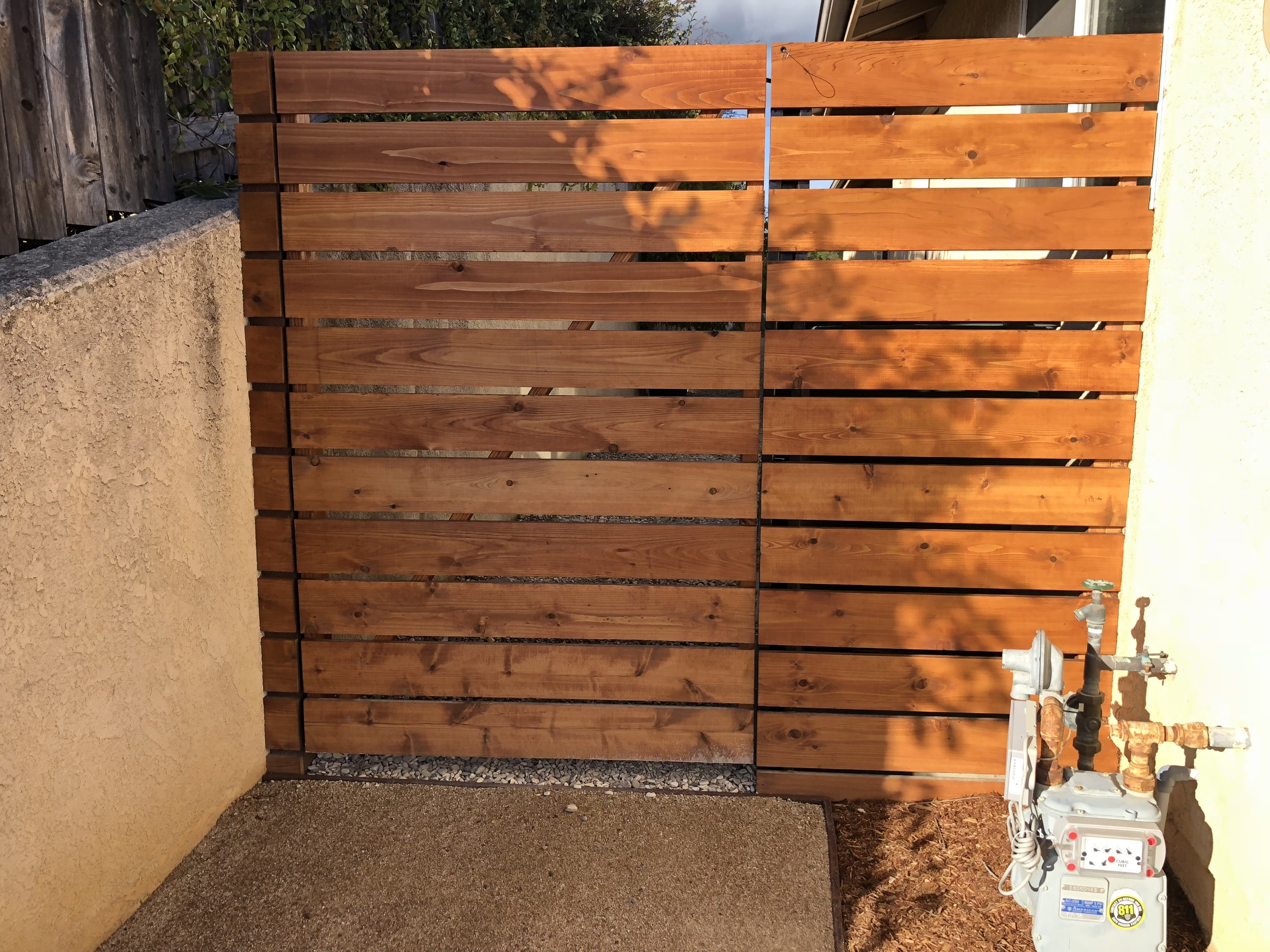 Mazer  modern style fence 9.JPG