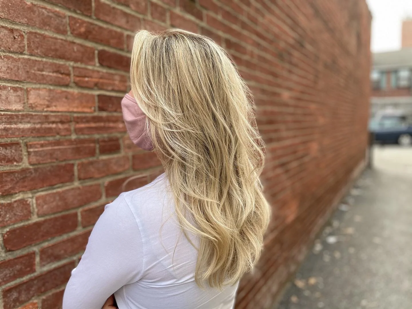 Lots of foils 🌸 no base, a small root dab using @redken Shades EQ 9NB 8N. I love it, but thinking even blonder next time 🤩🤩🤩 #kimberlycannoncolor #butteryblonde