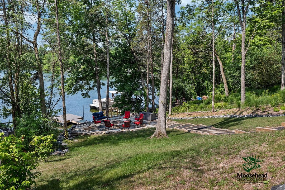 011-P2096920.jpg