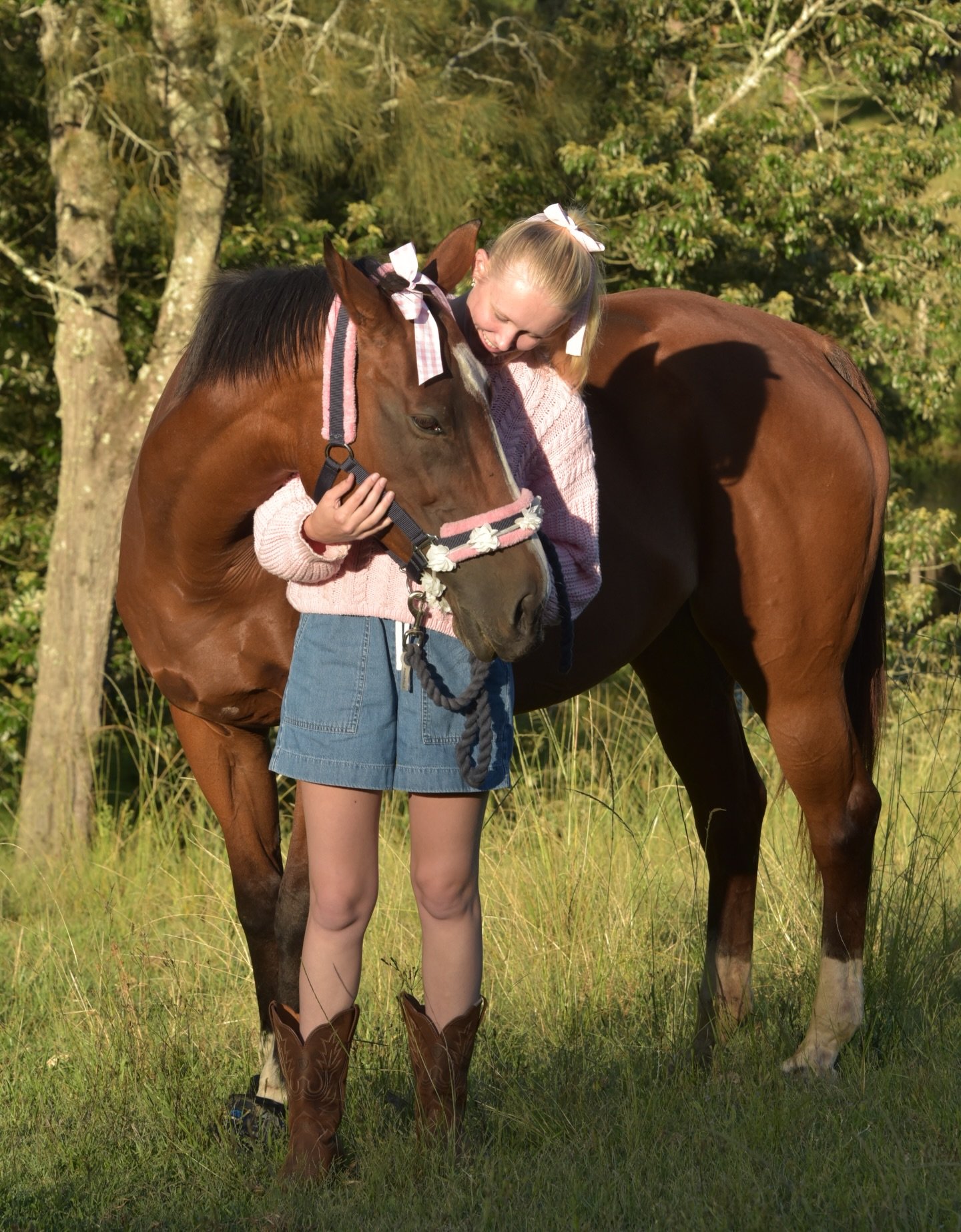 Paddock play with Princess Polly 🎀🐴💖 

📸 @jessdevenport