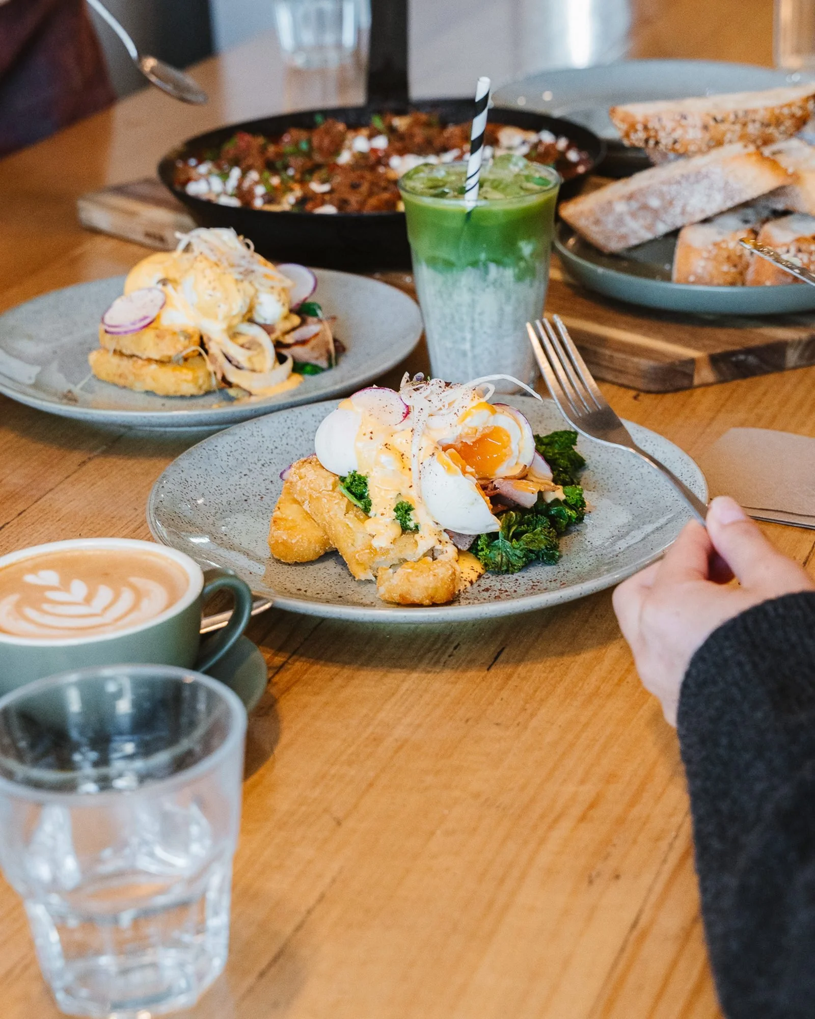 marche-brunch-table-hawthorn-4x5.jpg