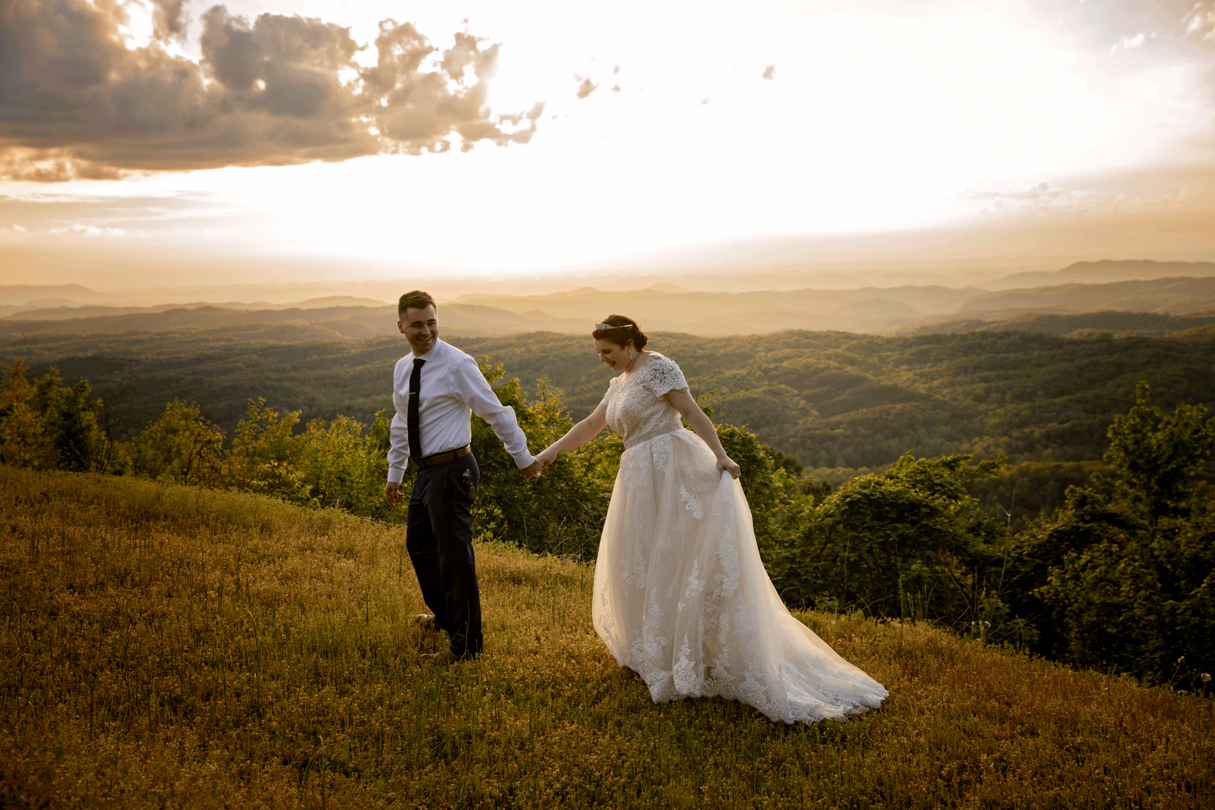 gatlinburg-pigeon-forge-mountain-wedding.gif