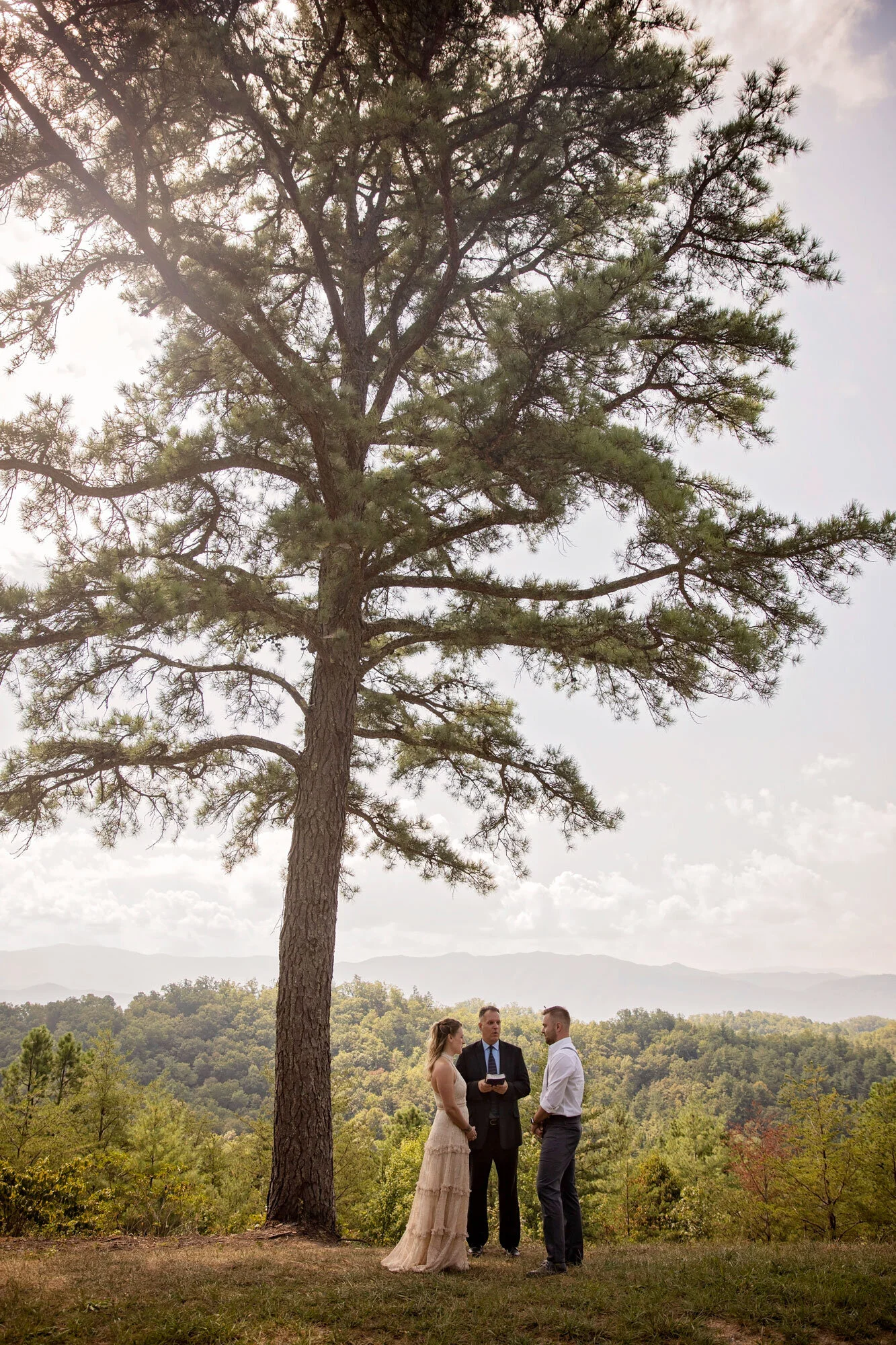 elope-to-gatlinb-urg-smoky-mountain-wedding.jpg