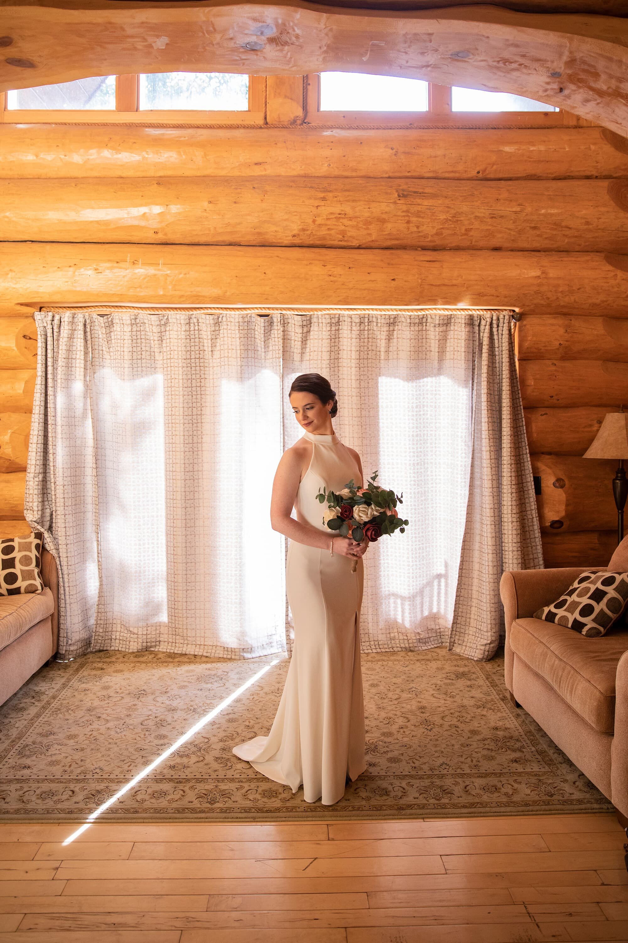 gatlinburg-tn-cabin-wedding-photographer-bridal-picture.jpg
