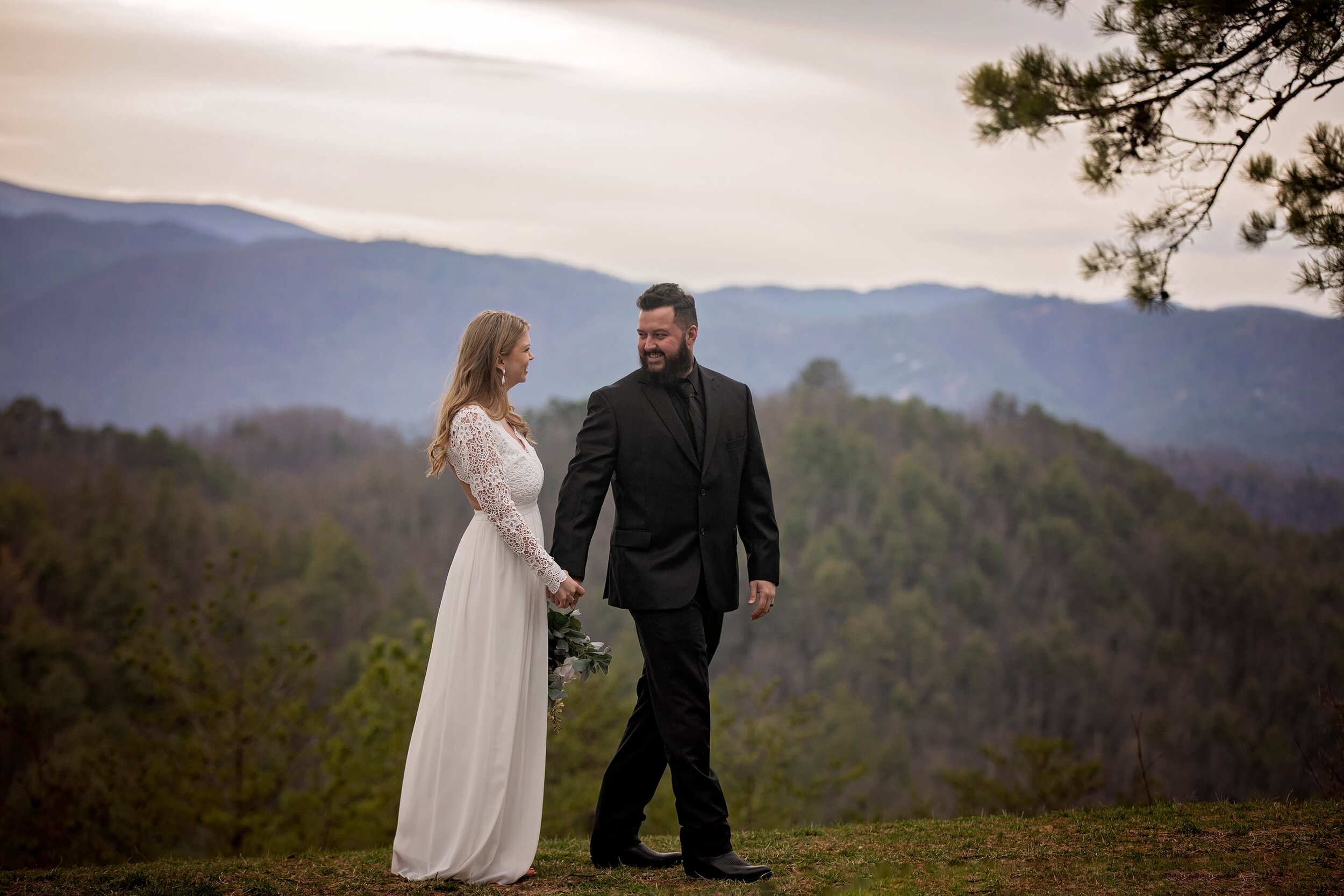 gatlinburg-wedding-couple-mountain-view.jpg