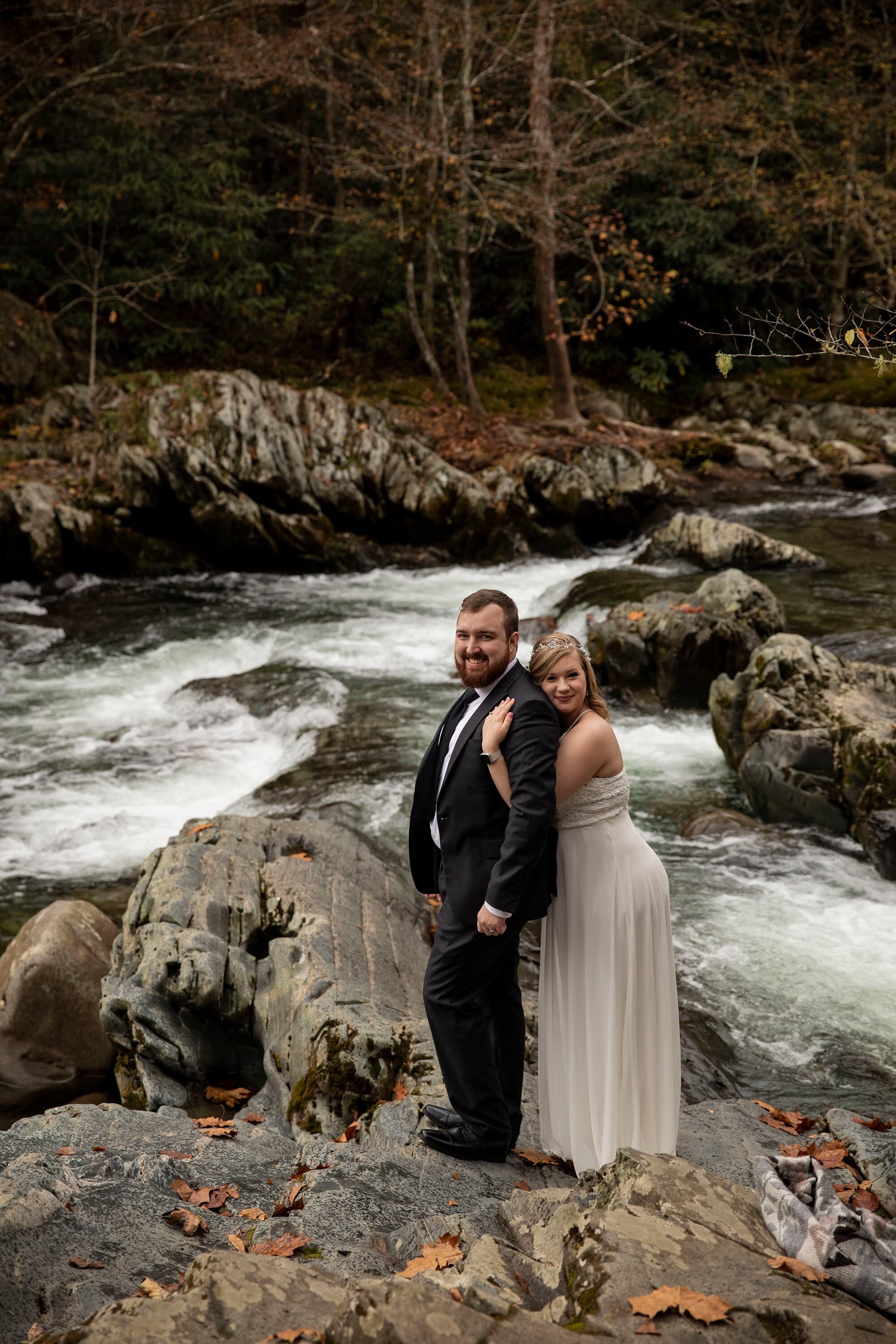 gatlinburg-wedding-couple-portrait-photographer.jpg