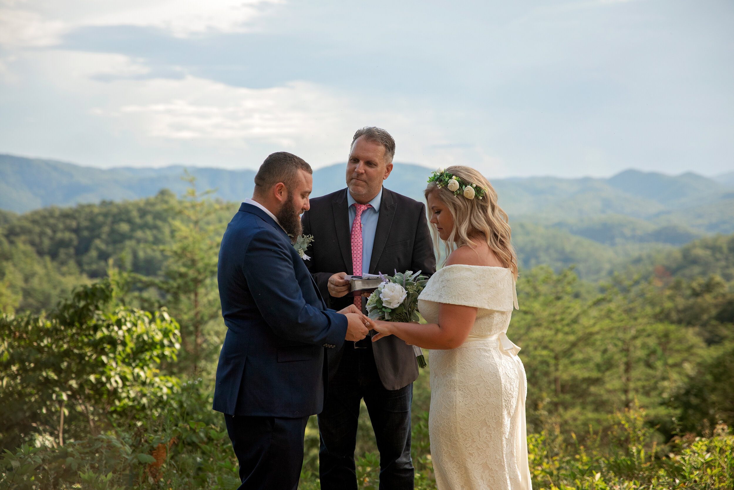 mountain-view-wedding-ceremony.jpg