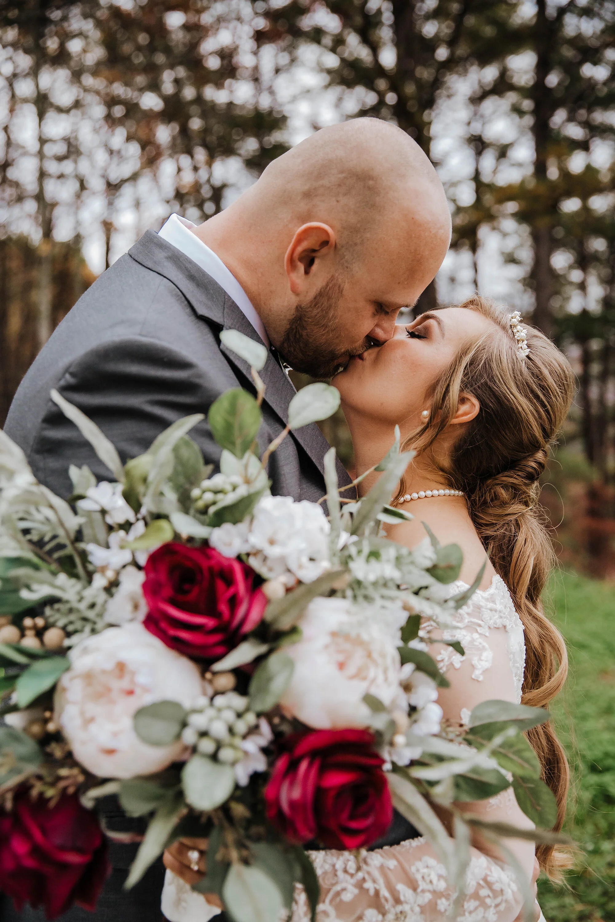 foothills-parkway-elopement-bouquet.jpg