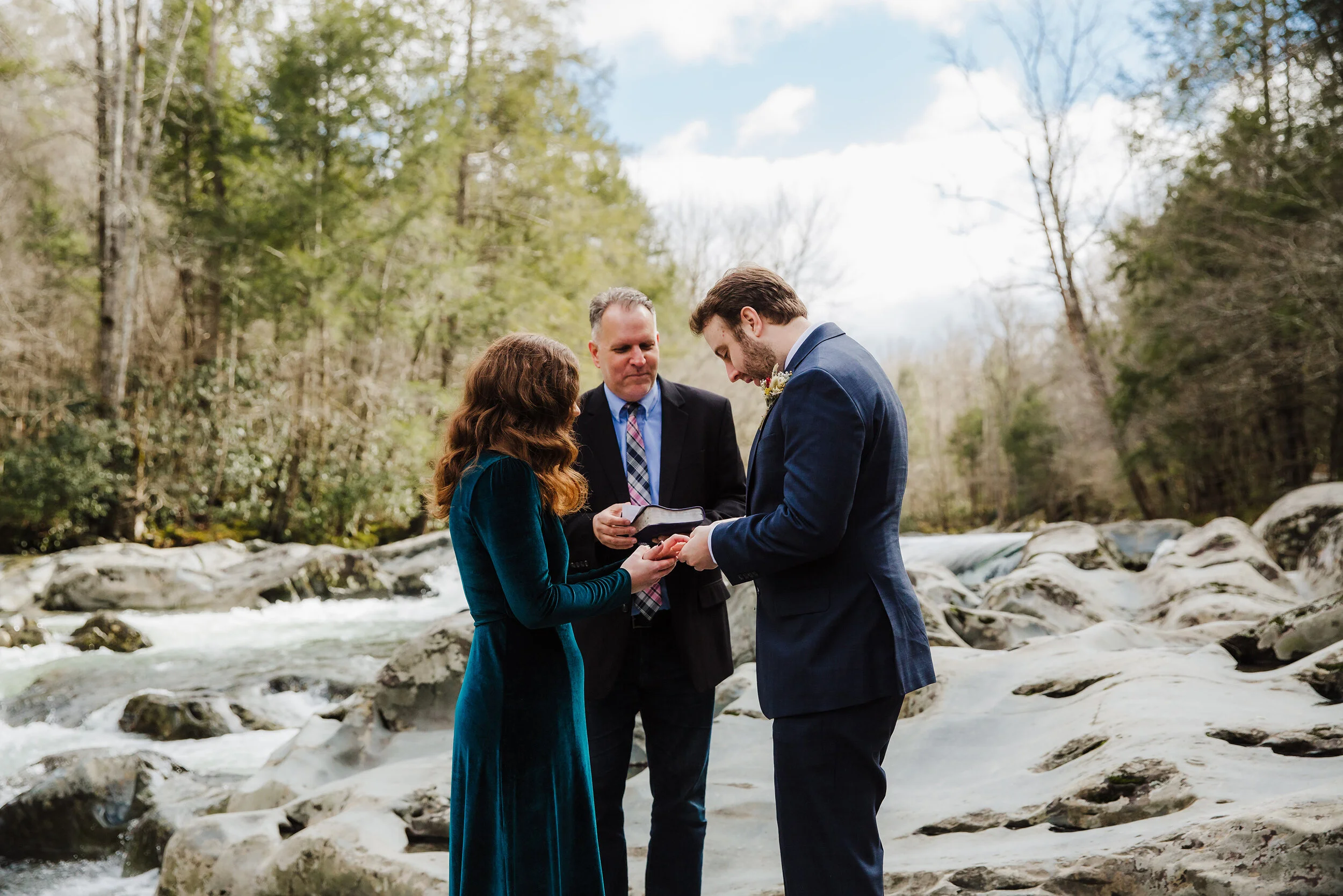 Greenbrier-Gatlinburg-elopeemnt-ring-exchange.jpg