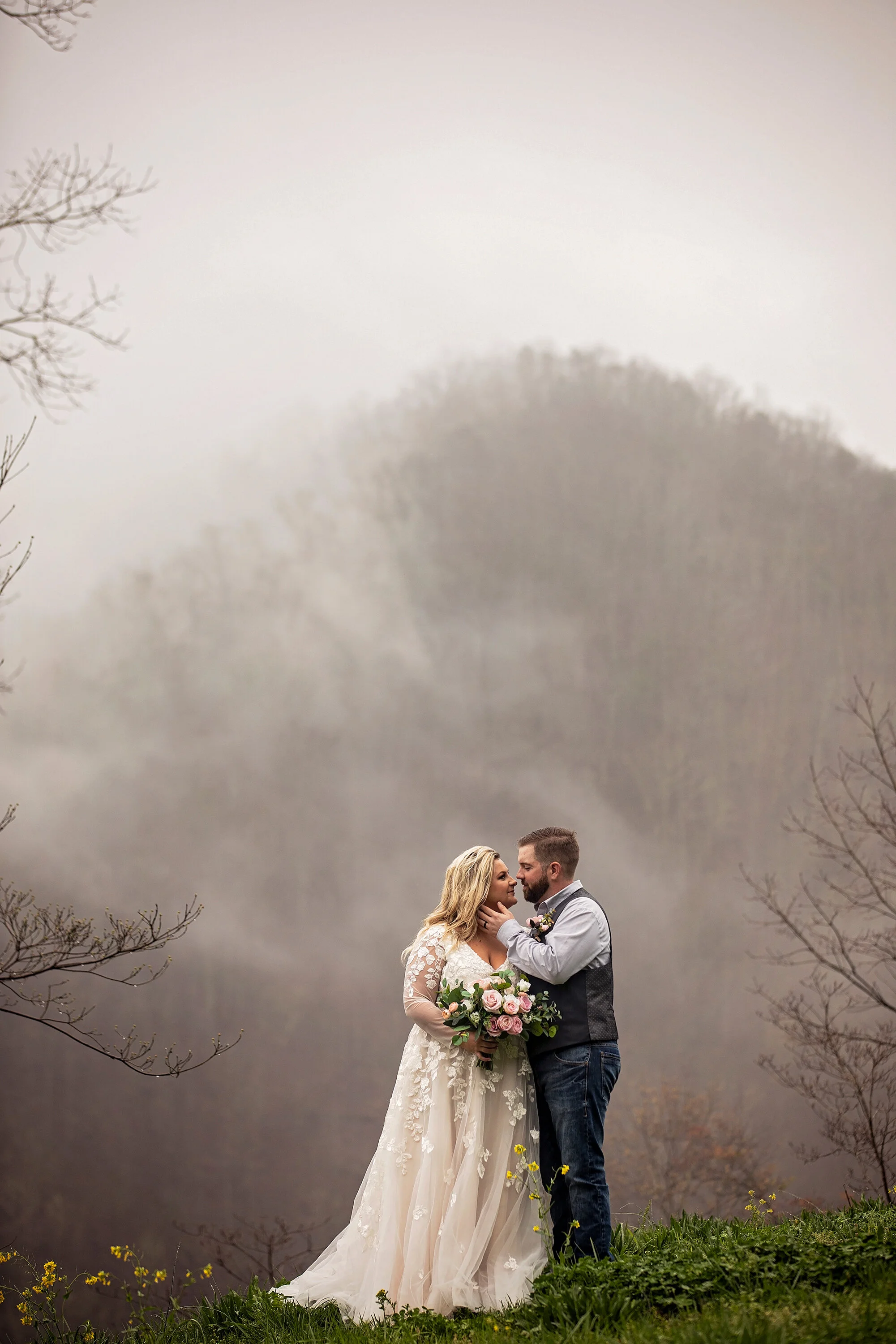 Wedding-couple-in-the-rain-gatlinburg-elopement.jpg