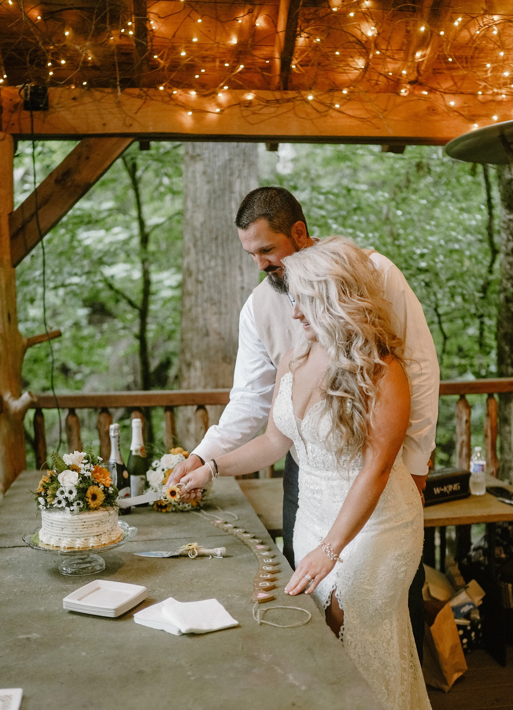 ely's-mill-cake-cutting.jpg