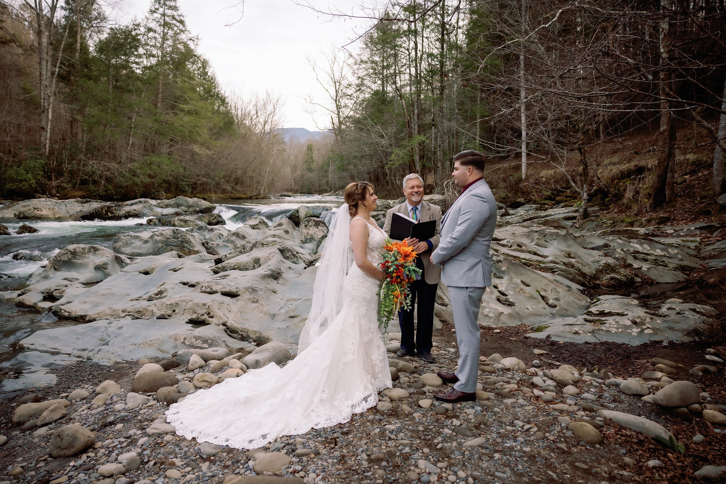 greenbrier-elopement-ceremony-on-rocks.jpg