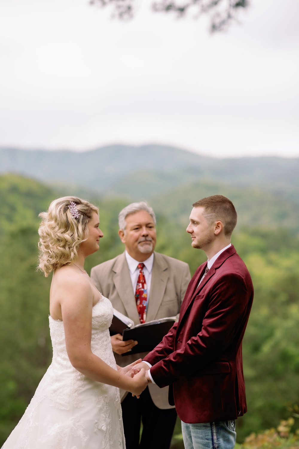 Foothills-parkway-elopement-ceremony.jpg