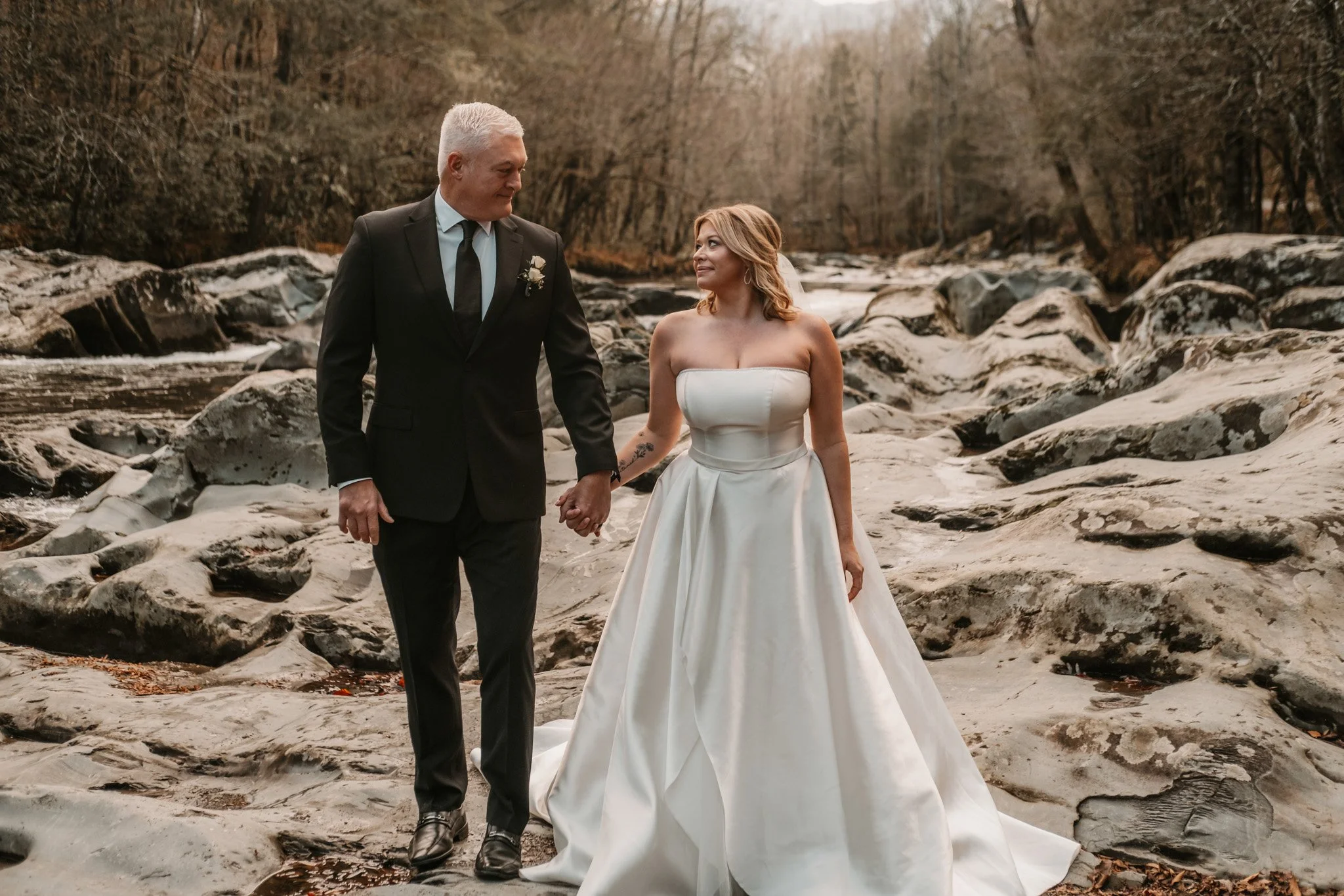 Effortless Elopements photographer britani-07.jpg