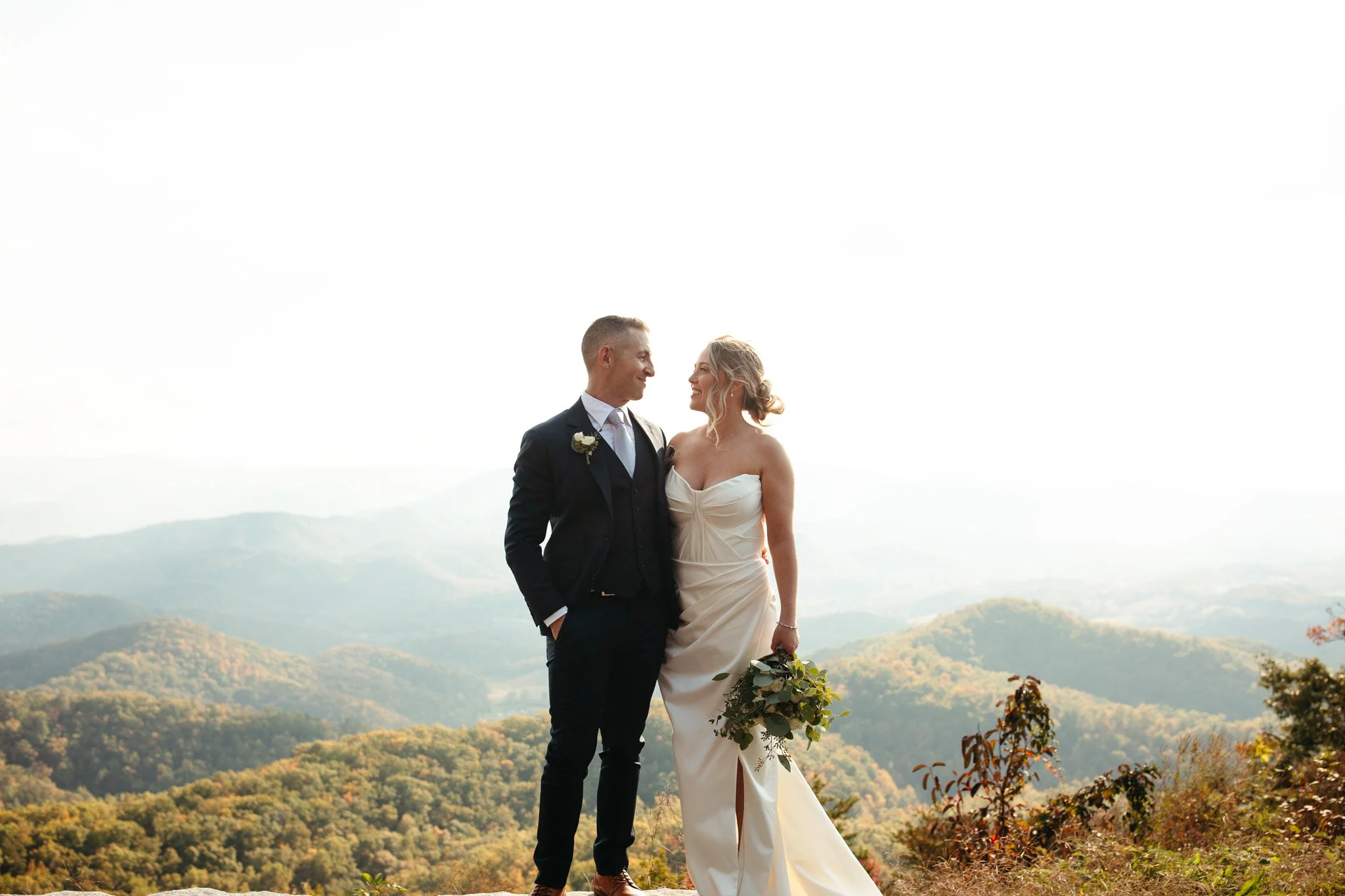 Pigeon-forge-garden-elopement-effortless-elopements-03.jpg