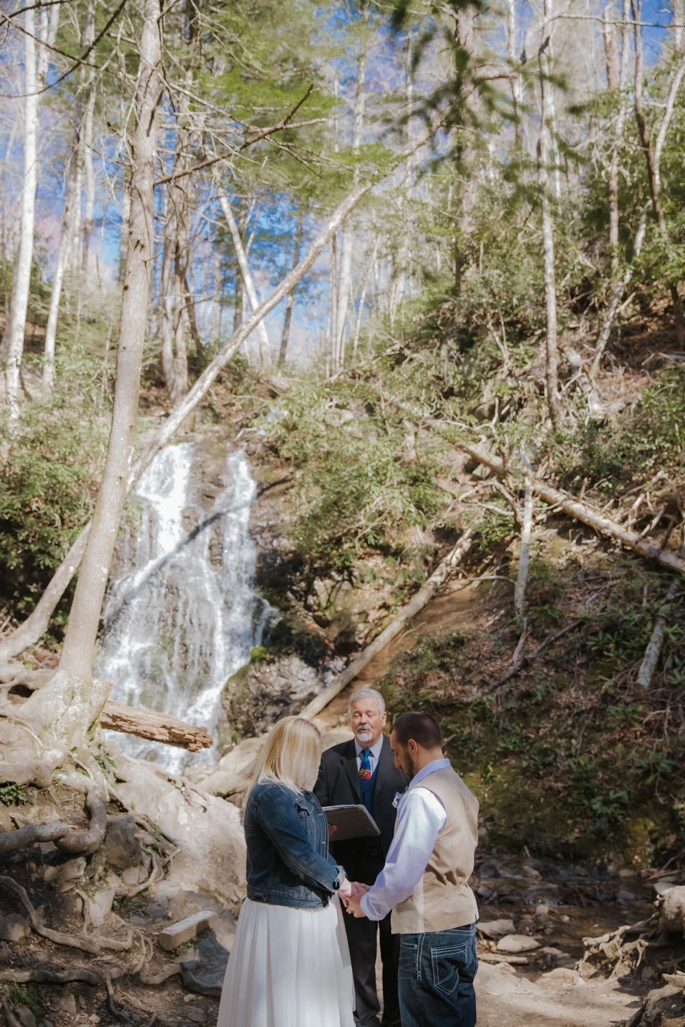 cataract-falls-elopement-gatlinburg.jpg