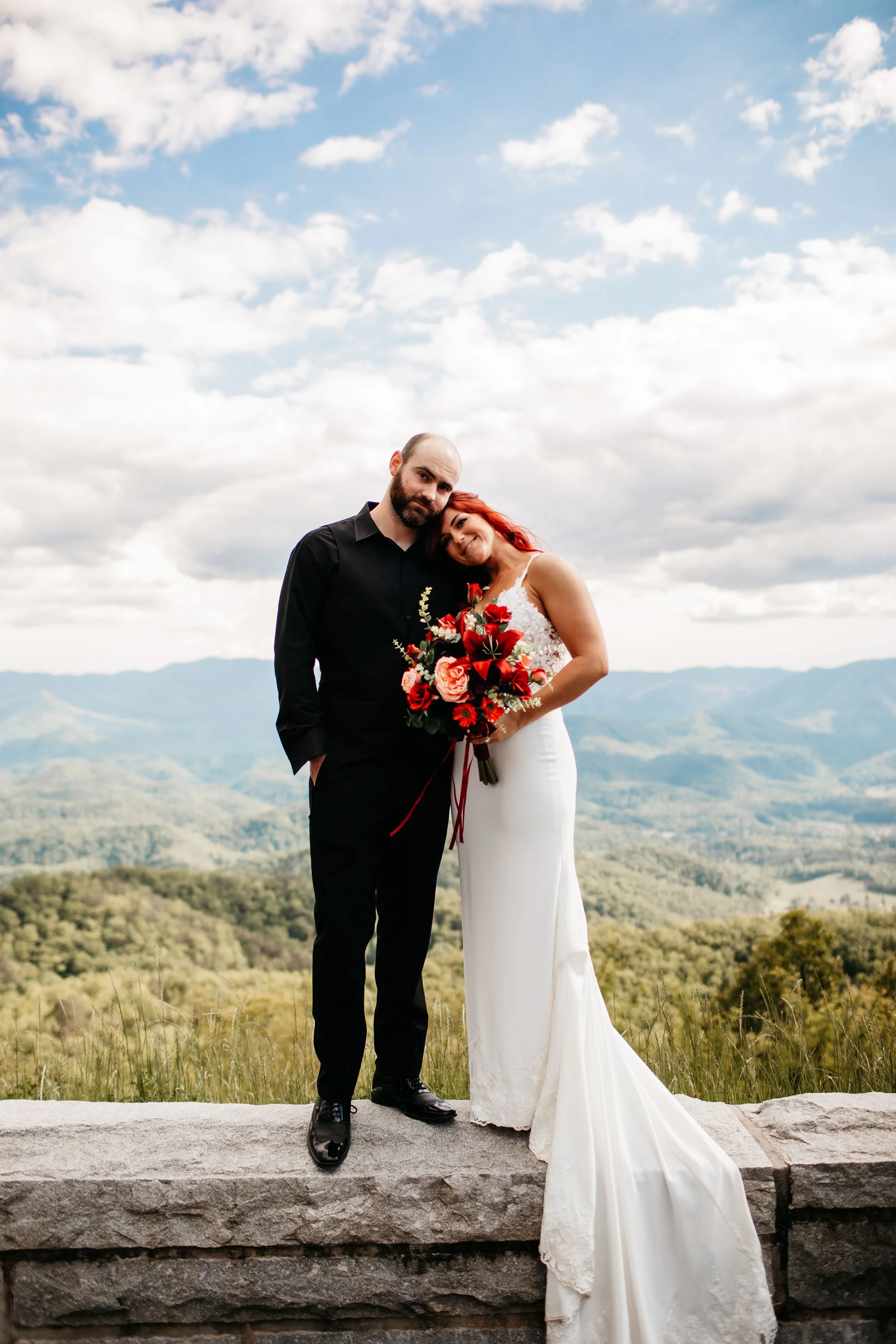 foothills-parkway-rockwall-wedding-couple.jpg