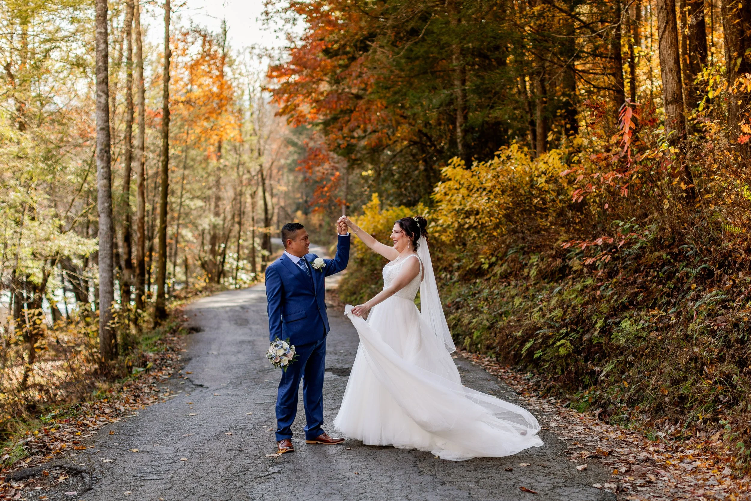 smoky-mountains-Greenbrier-elopement-couple-dancing.jpg