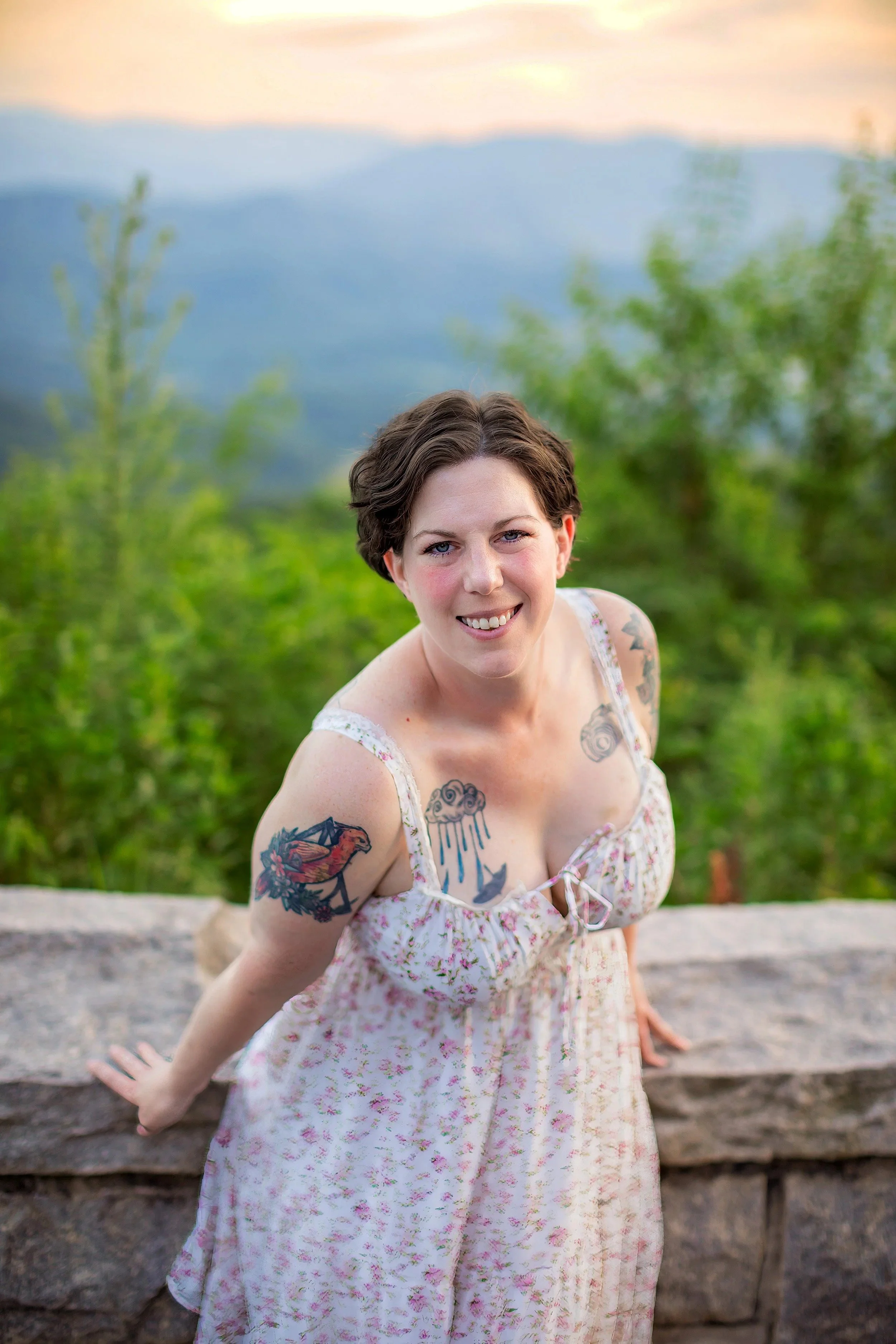 Alisha Bacon- owner of Effortless Elopements poses for picture