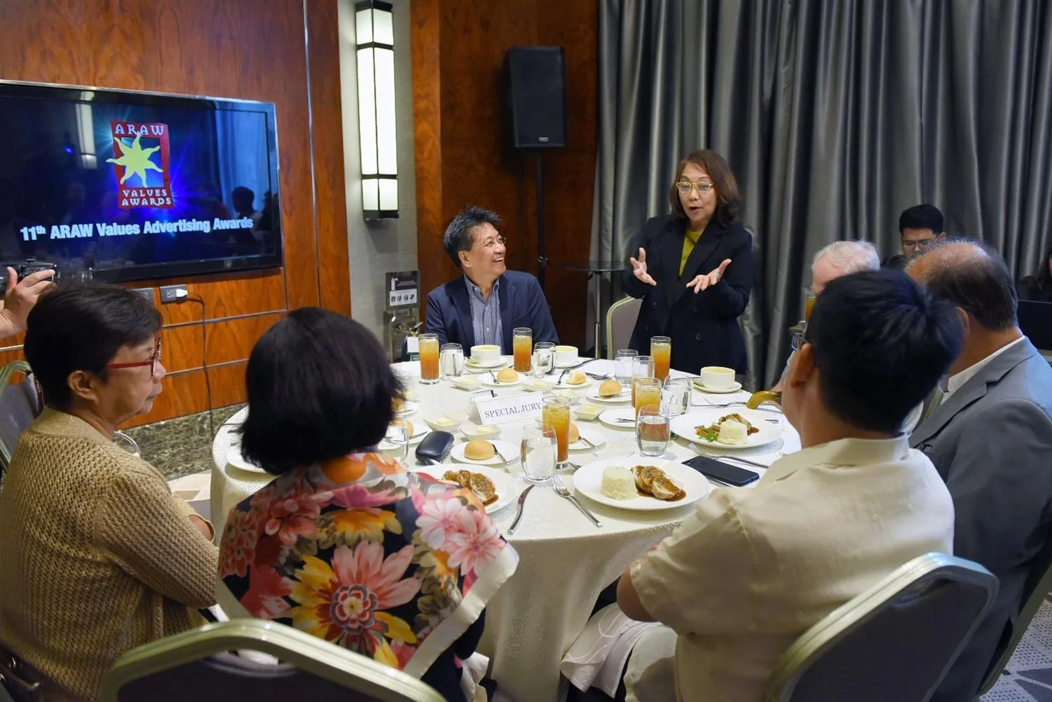 ARAW-VALUES-AWARDS-JUDGES_IMAGE2.jpg