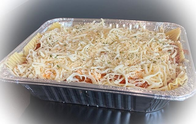 Take ‘n’ bake Lasagna w/ garlic bread available until 7pm!
Serves 4+