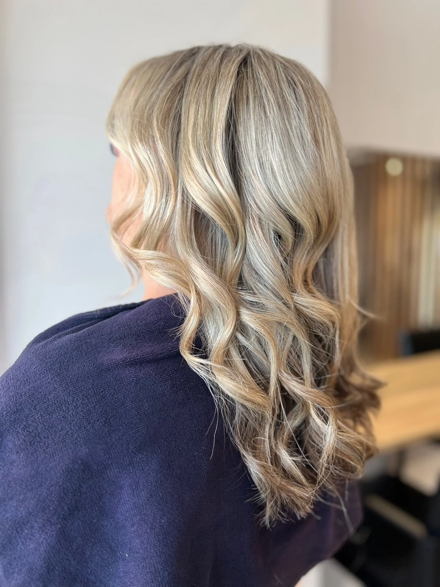 Beautiful blonde for the summer, time for a colour refresh? We&rsquo;re your girls ⭐️🧡 
&bull;
&bull;
&bull;
#colour #haircolour #blondehair