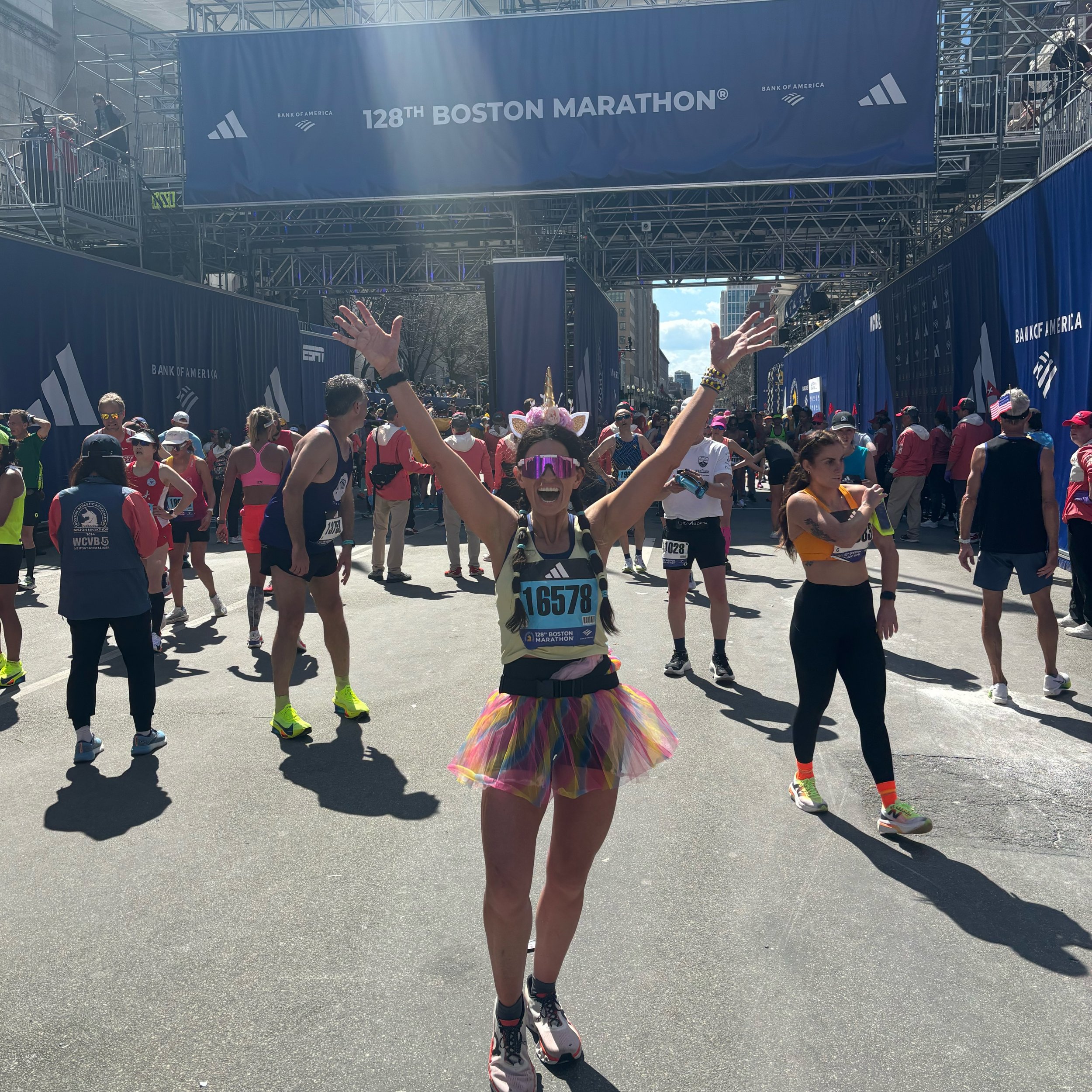 Who the heck had the idea to run the Boston Marathon 2 weeks after a fast 50 mile trail race ? 😂🫣 I DID and I couldn&rsquo;t be happier about it! I truly have never had more fun running a marathon. Hands down the best time I&rsquo;ve ever had runni