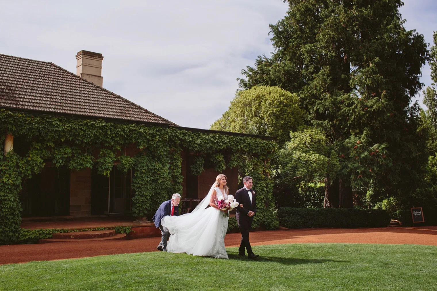 Alana_Corrie_Bendooley_Estate_Bookbarn_Southern_Highlands_wedding_034.jpg