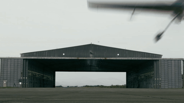 red_bull_barnstorm_main_editOriginal_GIF-ezgif.com-video-to-gif-converter.gif