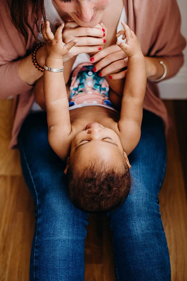 motherhood-baby-inhome-photoshoot-17.jpg