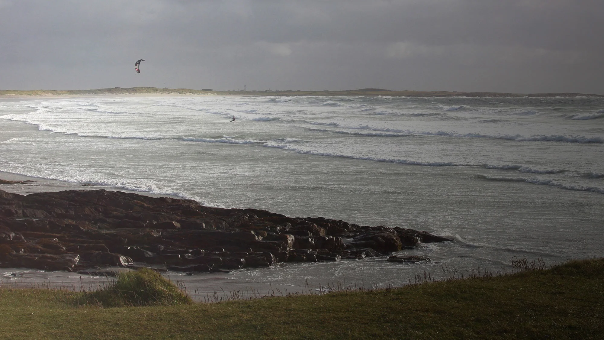 Kitesurfing-holidays-tiree-scotland_grad.jpg