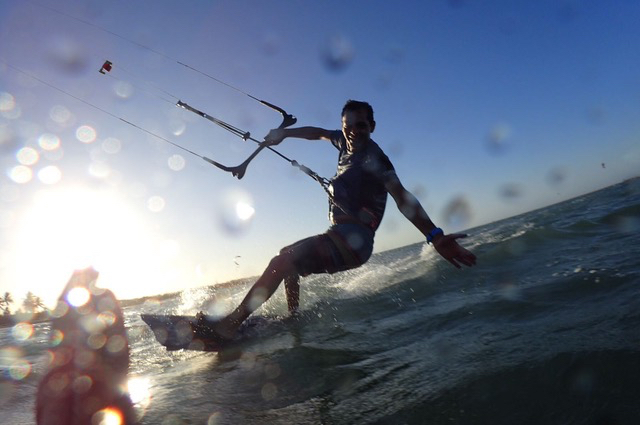 Reza kitesurfing action 1.jpg