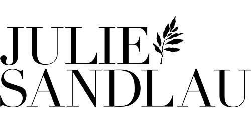 Julie Sandlau.png