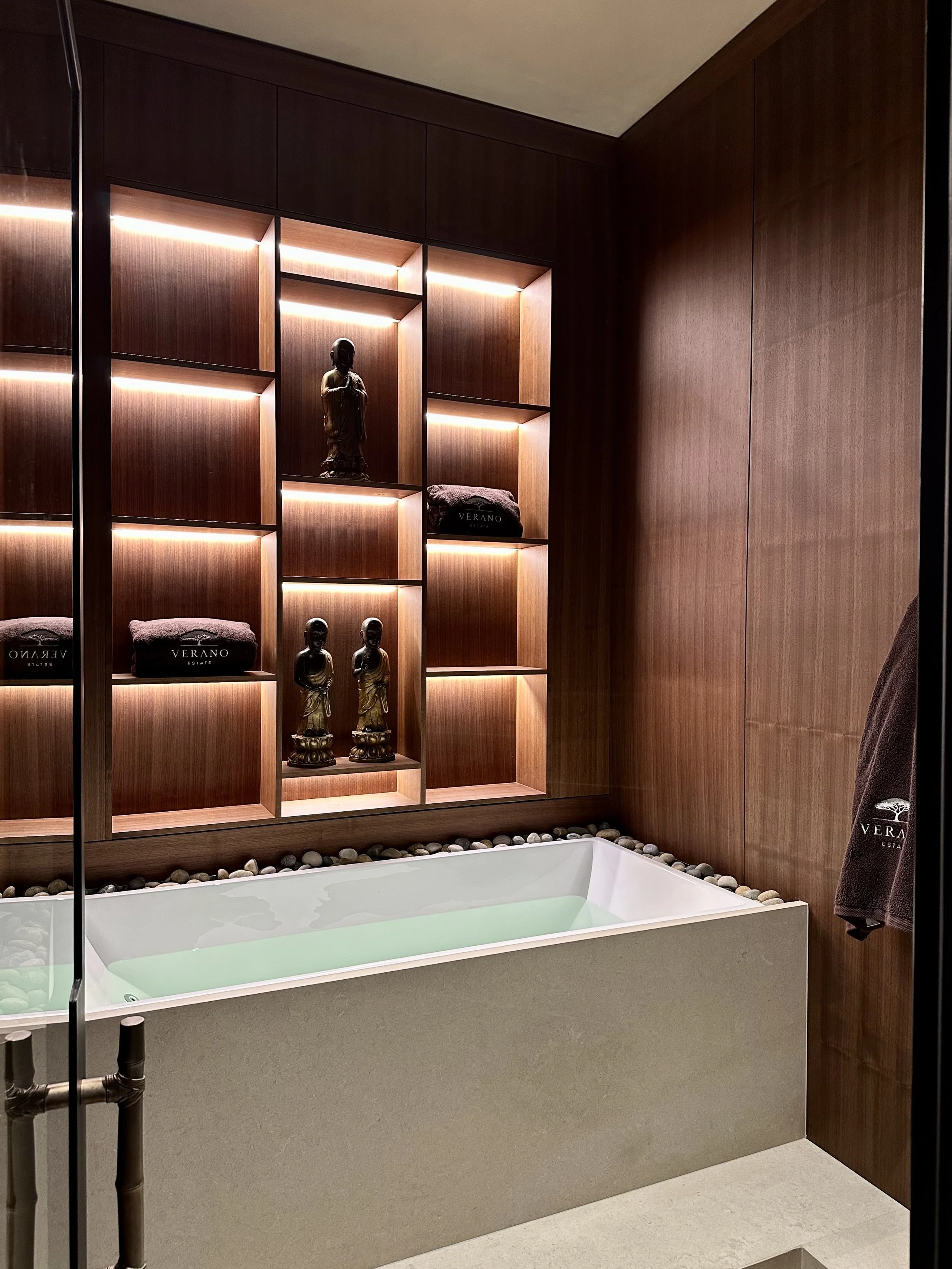 Luxury Cold Plung by Verday Design Studio.jpg