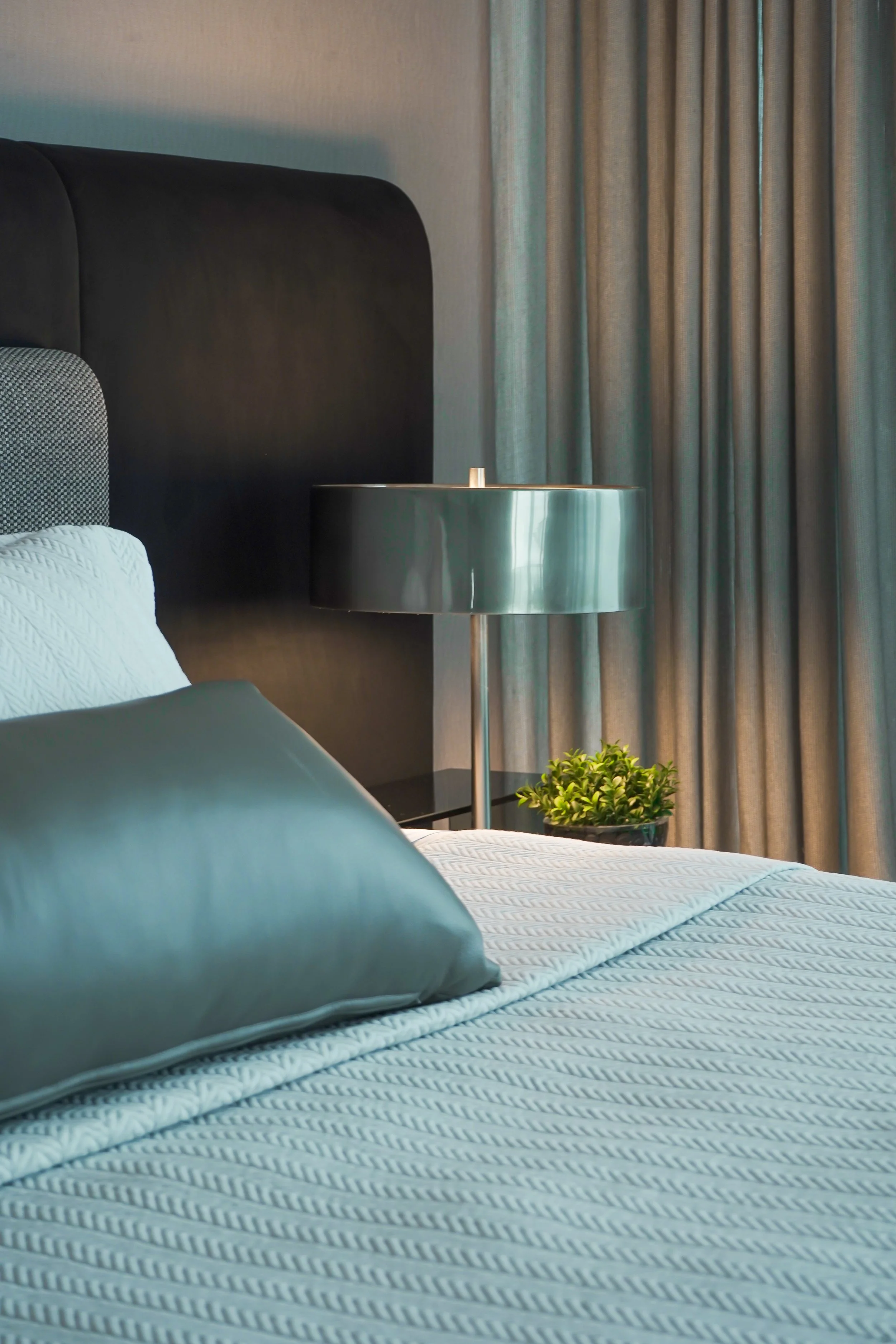 Modern Bedroom Design Miami.jpg