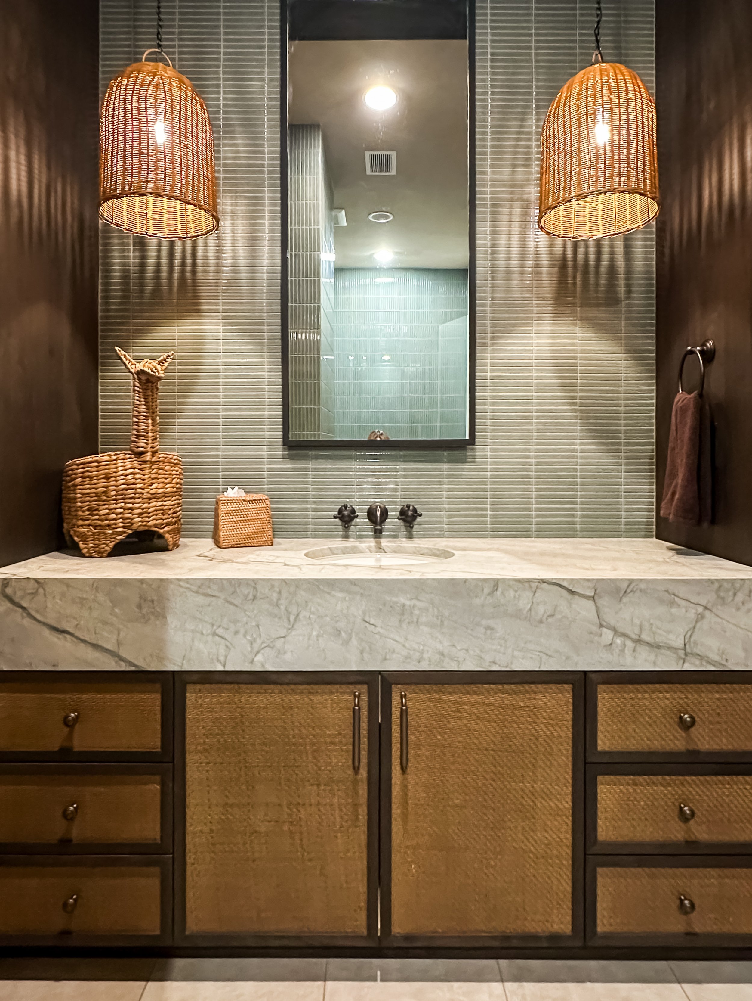 African-Inspired Bathroom Design: A Modern Luxury Retreat in Austin