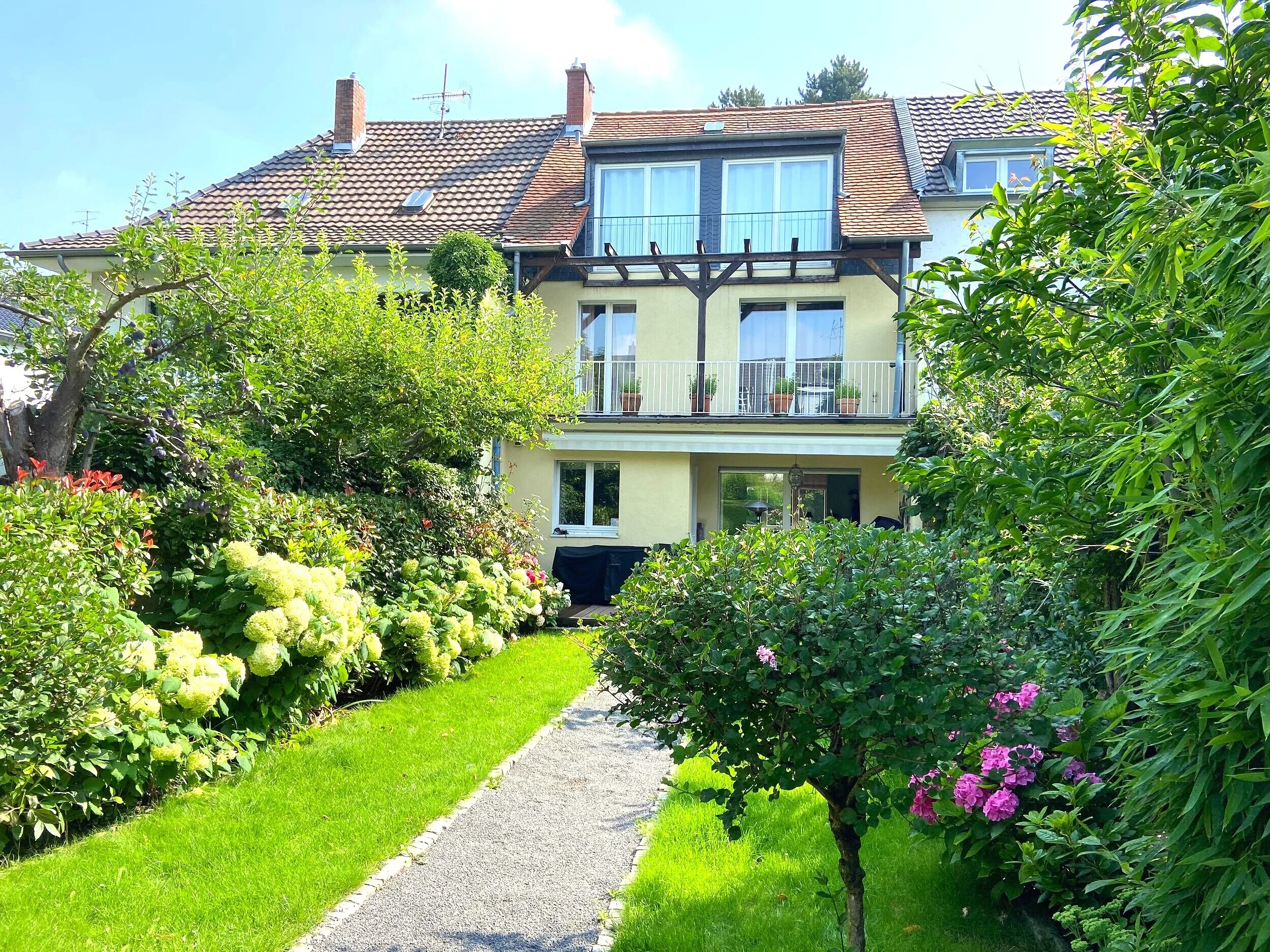 VERKAUFT Köln-Bayenthal