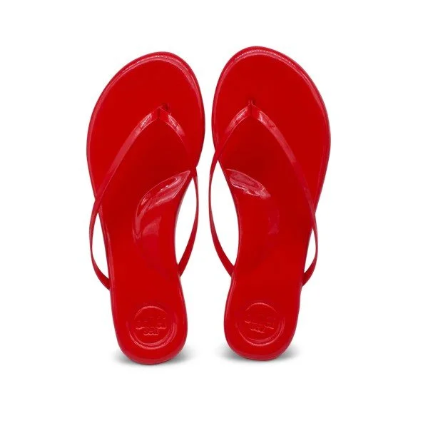 red flip flops_3.jpg