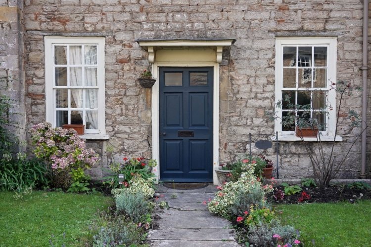 Guide: The pros and cons of investing in buy-to-let