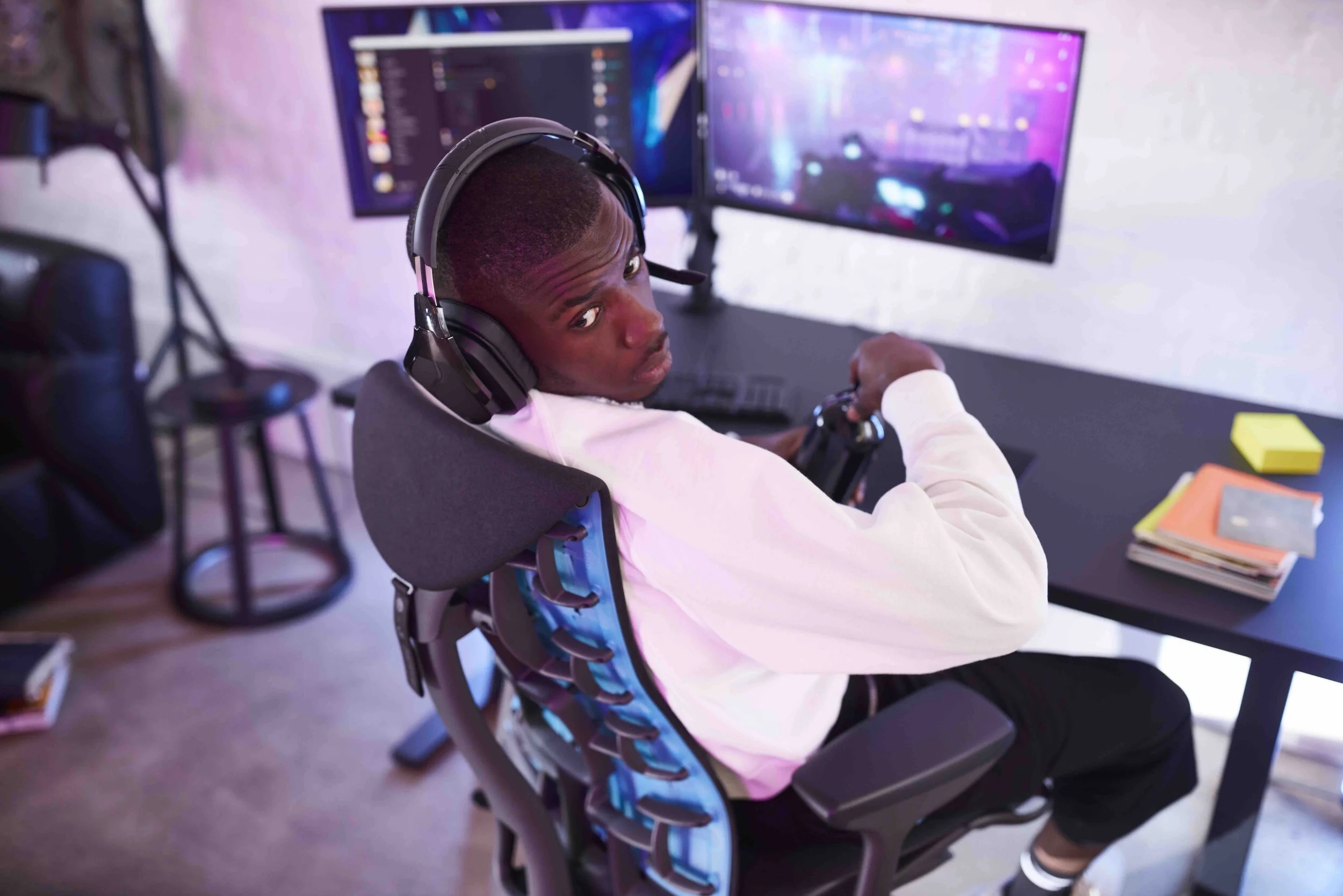 2020_09_10_FORPEOPLE_HM_RELENTLESS_GAMER_01_500.jpg