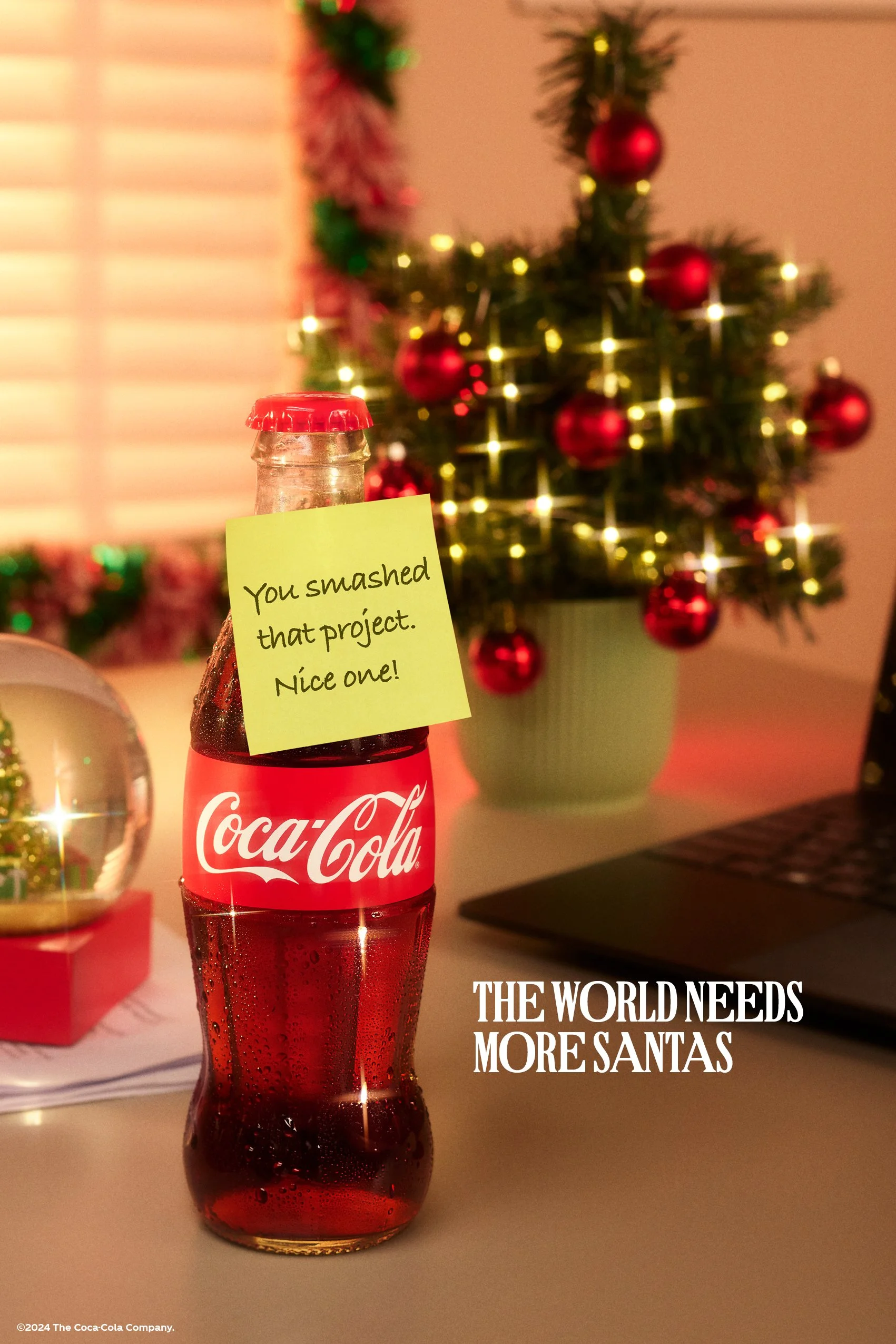 300247257-004 XMAS INTRINSIC PRINT OOH 6$ 300x450mm_01.jpg