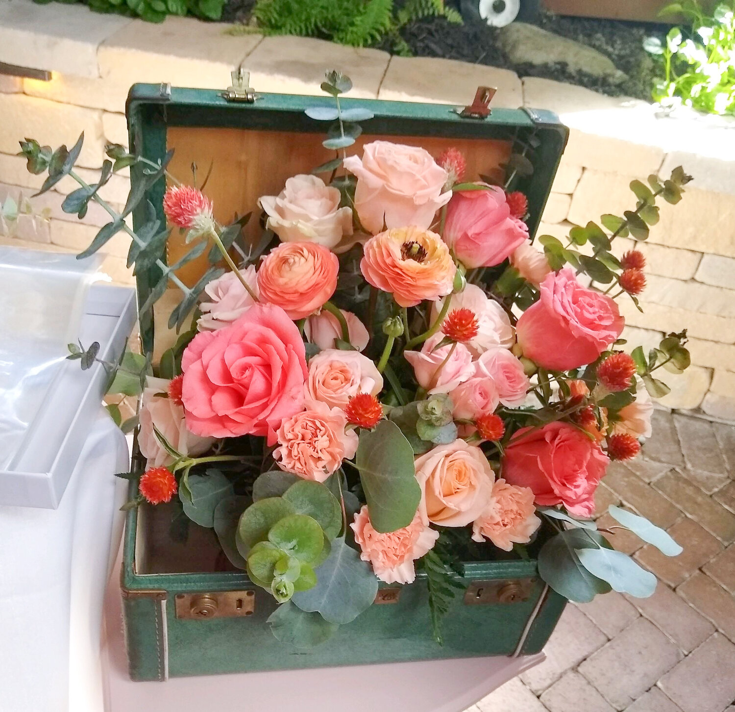floral arrangement for a travel theme bridal shower