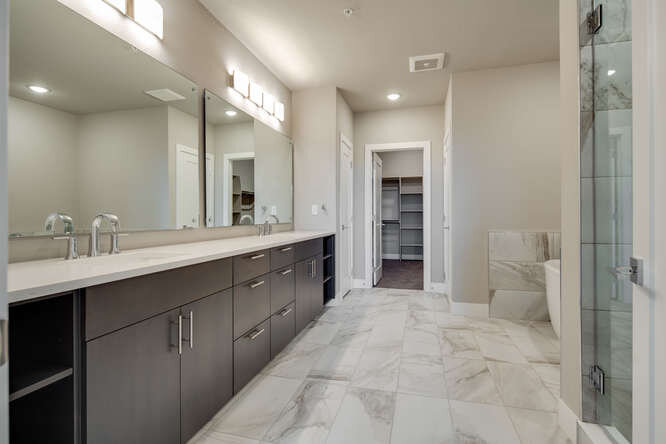 6619 E Lowry Blvd 306 Unit 306-small-029-025-Master Suite5-666x444-72dpi.jpg