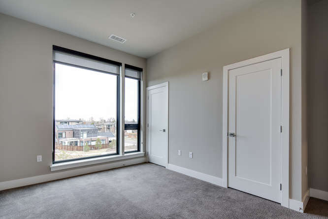 6619 E Lowry Blvd 306 Unit 306-small-038-037-Bedroom Suite Two22-666x444-72dpi.jpg