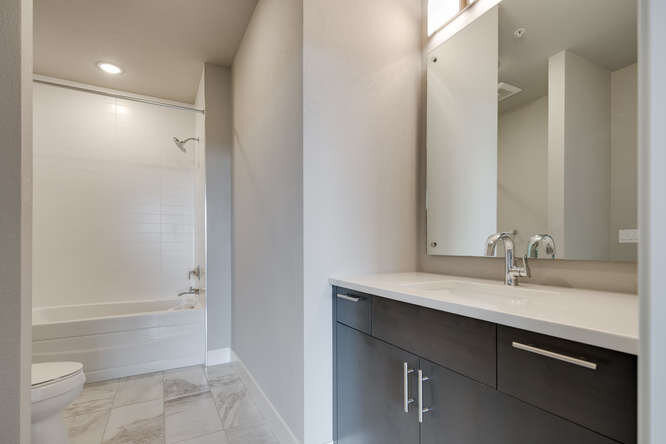 6619 E Lowry Blvd 306 Unit 306-small-040-029-Bedroom Suite Two4-666x444-72dpi.jpg